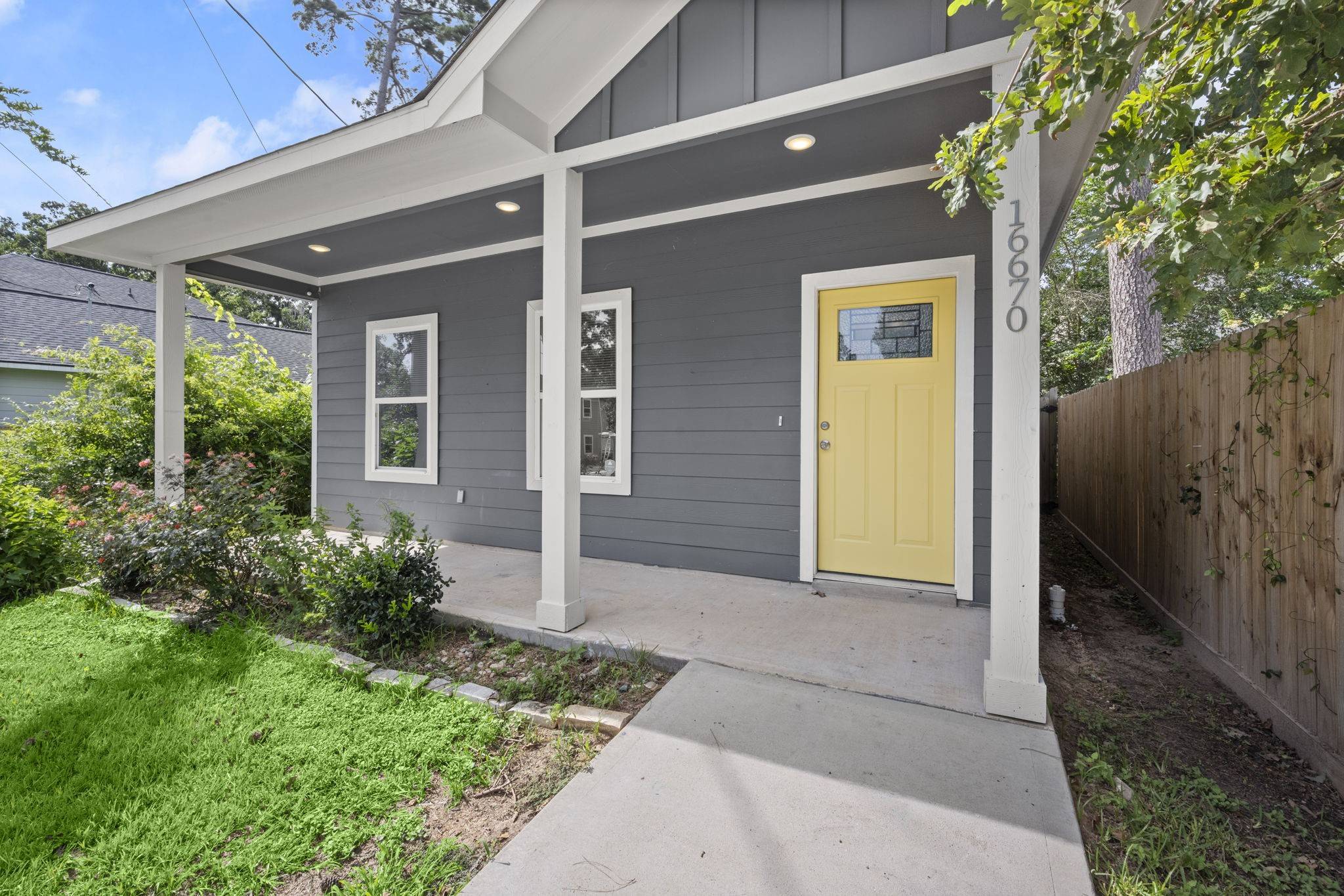 Montgomery, TX 77316,16670 Meadowcroft