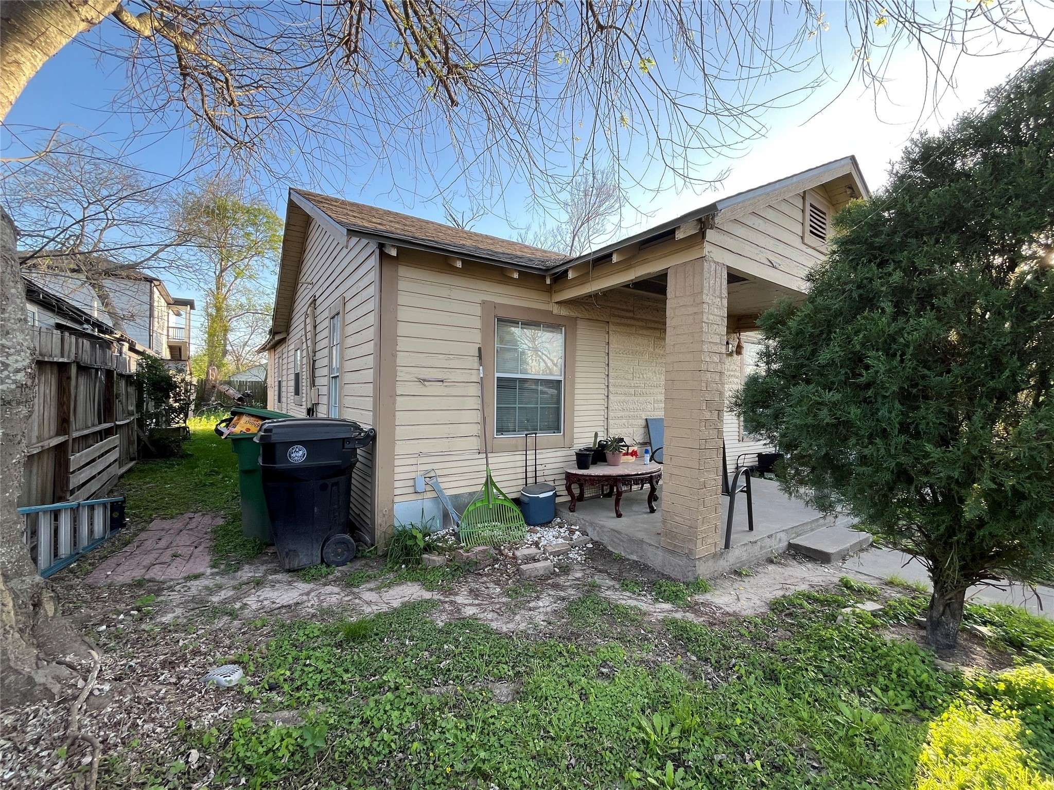 Houston, TX 77022,1314 E 36th ST