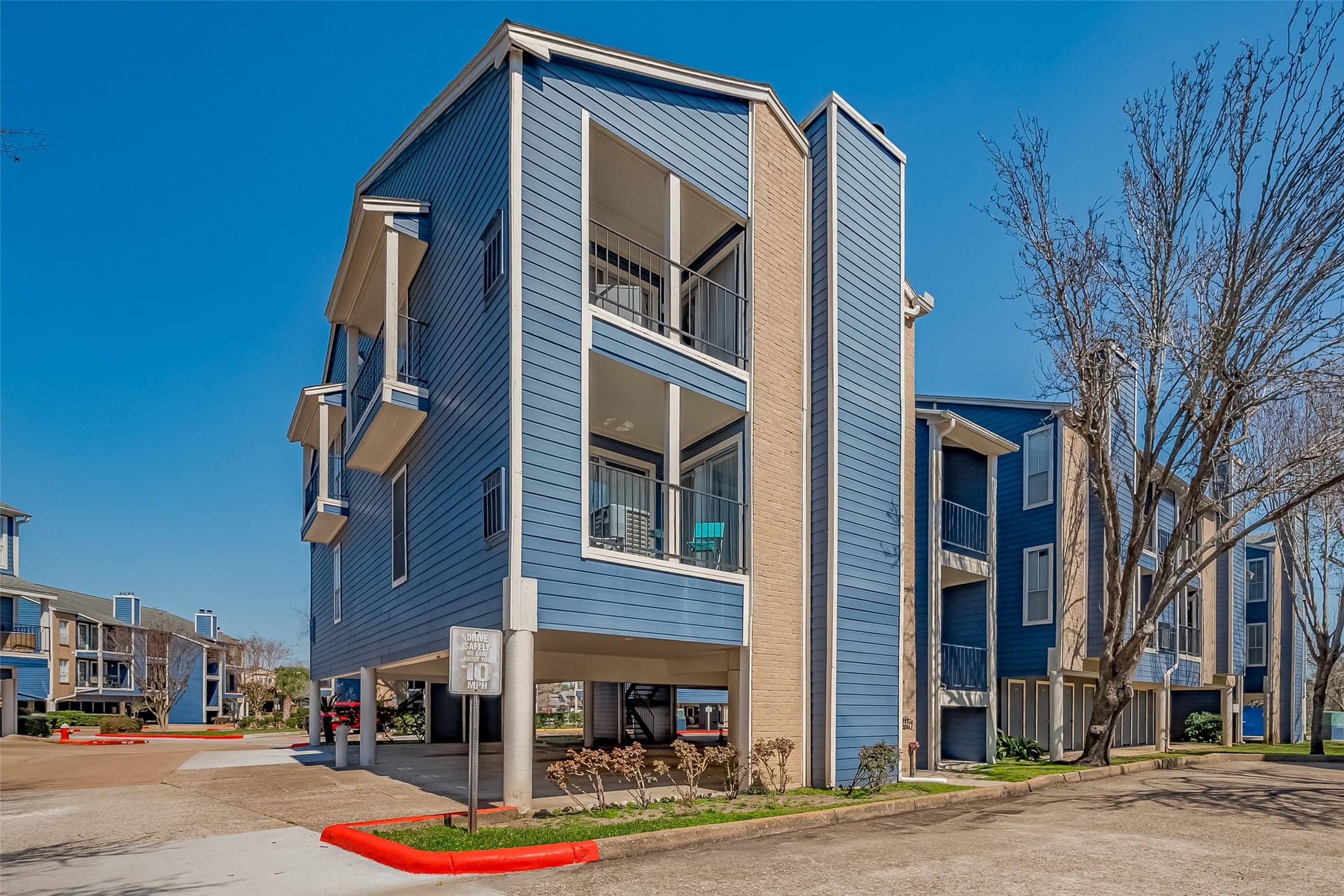 Webster, TX 77058,18519 Egret Bay BLVD #1702