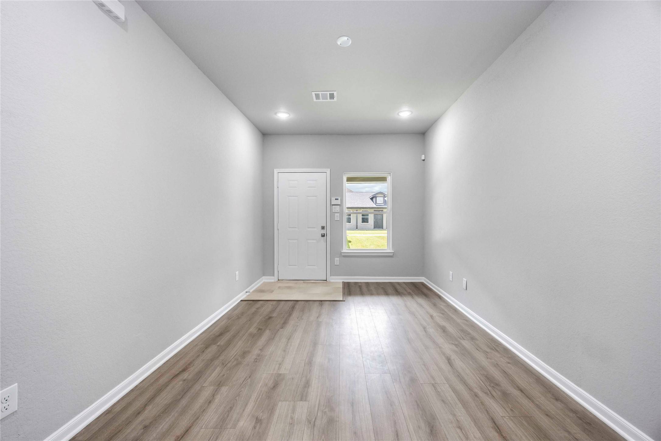 Houston, TX 77051,8215 Lawler ST