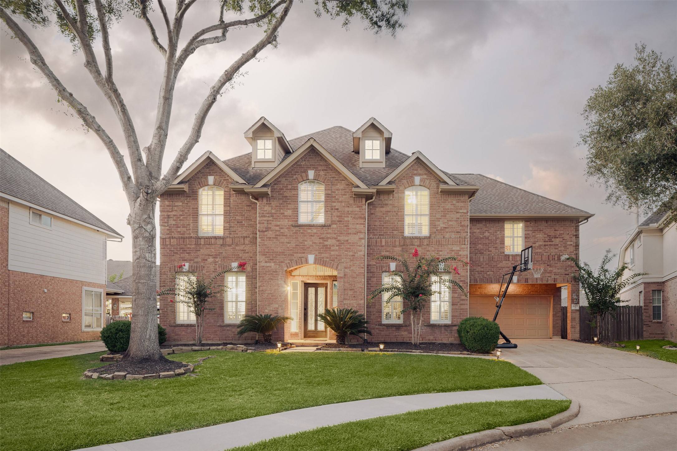 Sugar Land, TX 77479,4419 Tessie CT