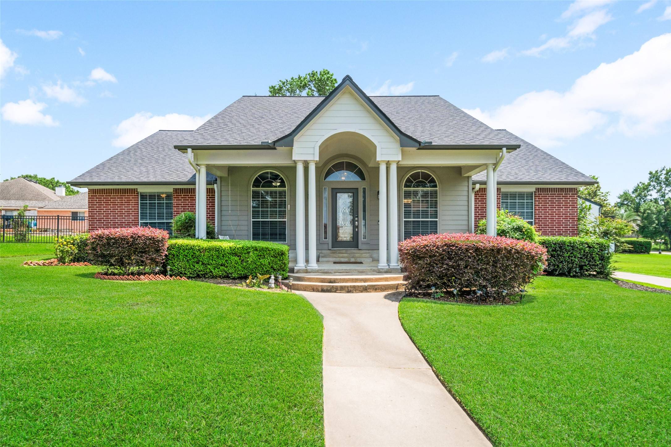 Willis, TX 77318,5224 Shorewood DR