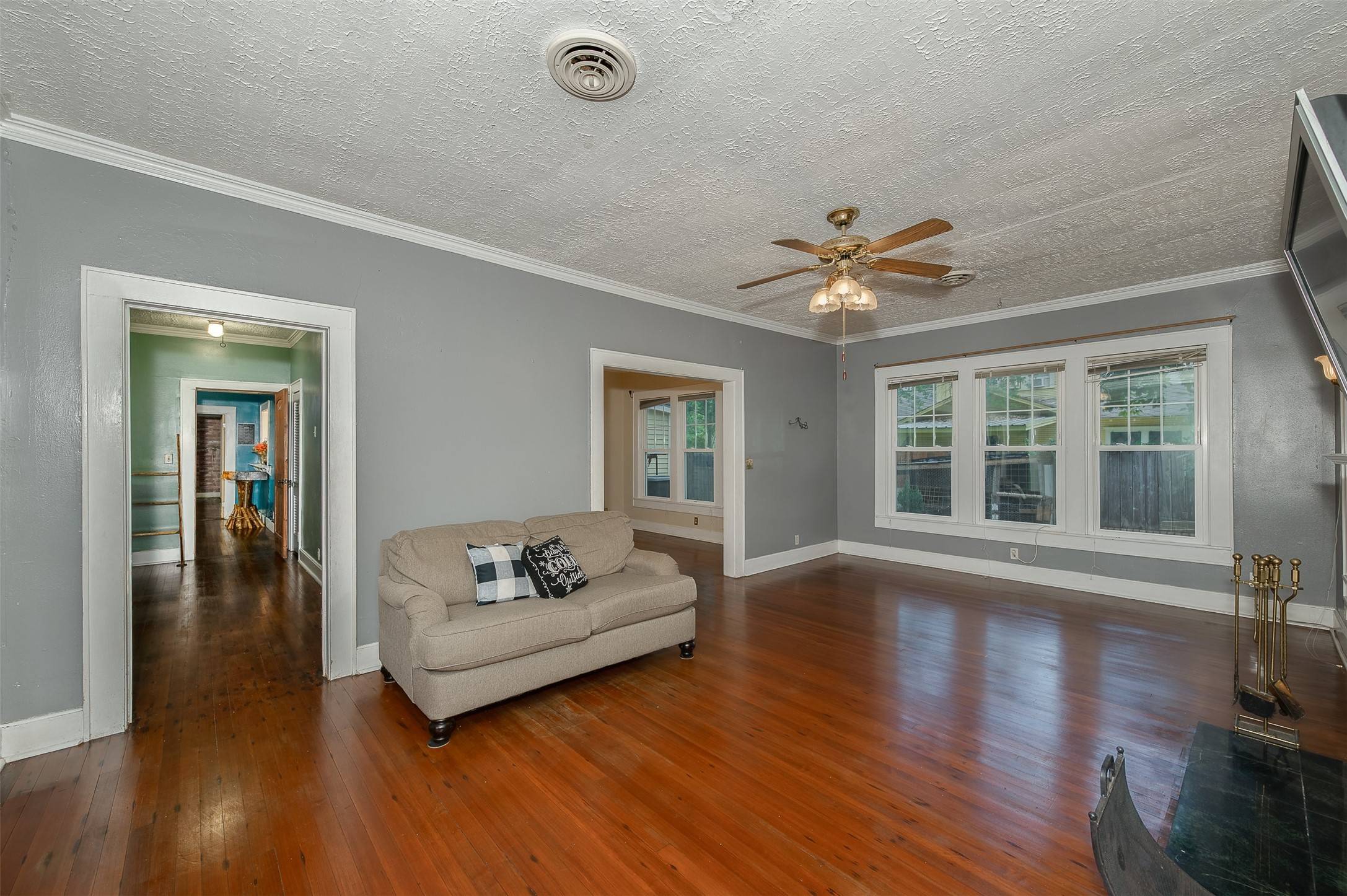 Hearne, TX 77859,1004 S Magnolia ST