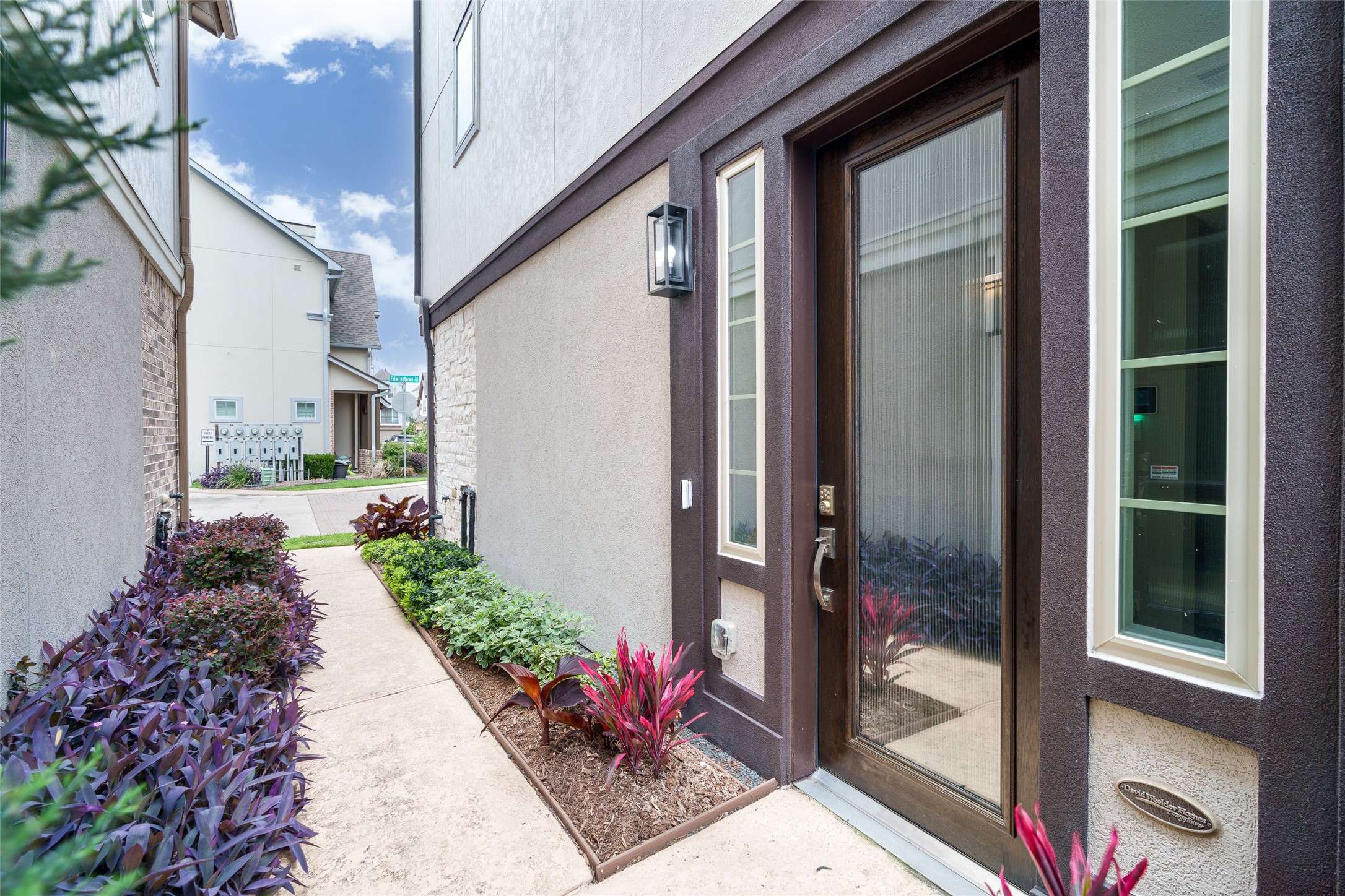 Houston, TX 77043,1303 Edwinstowe TRL