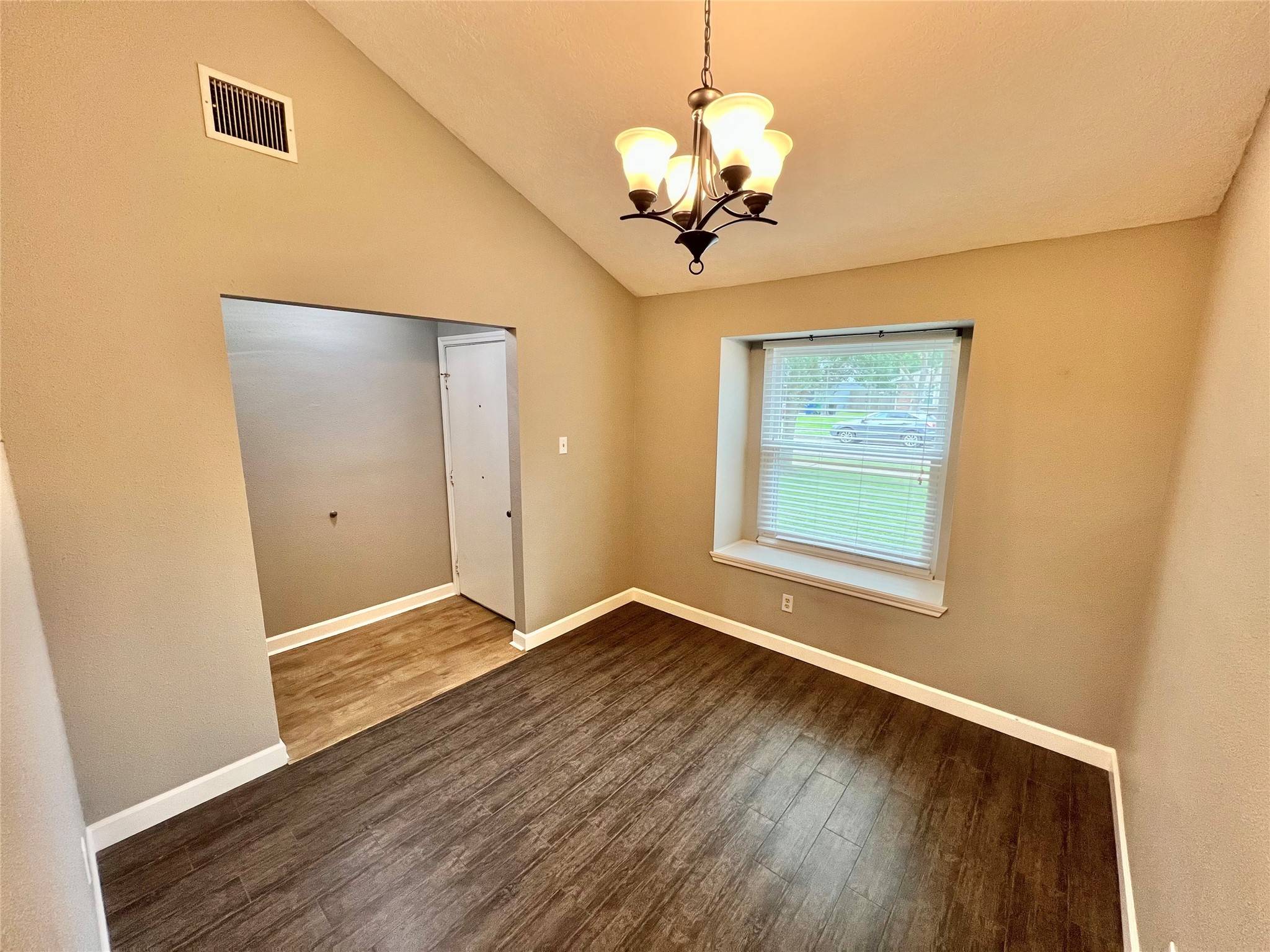 Angleton, TX 77515,37 Ranch House LOOP