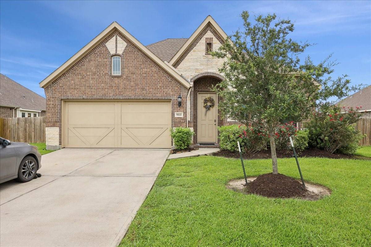 Mont Belvieu, TX 77523,9111 Regan WAY
