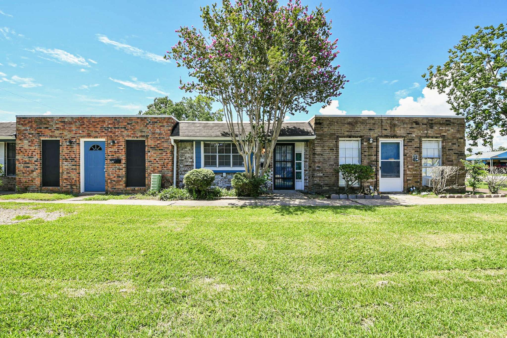 La Porte, TX 77571,217 W F ST #217