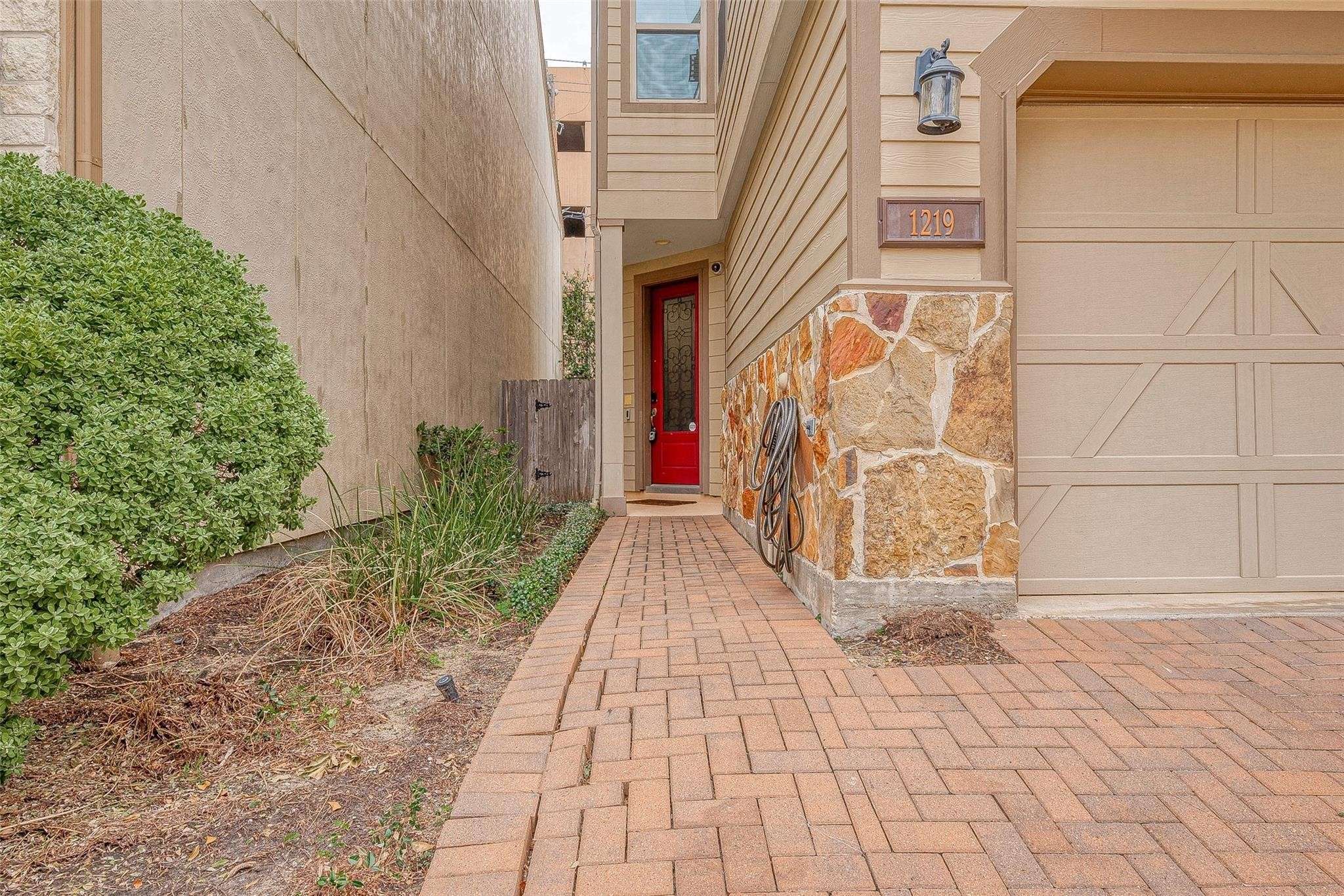 Houston, TX 77008,1219 Creekside Acres CT