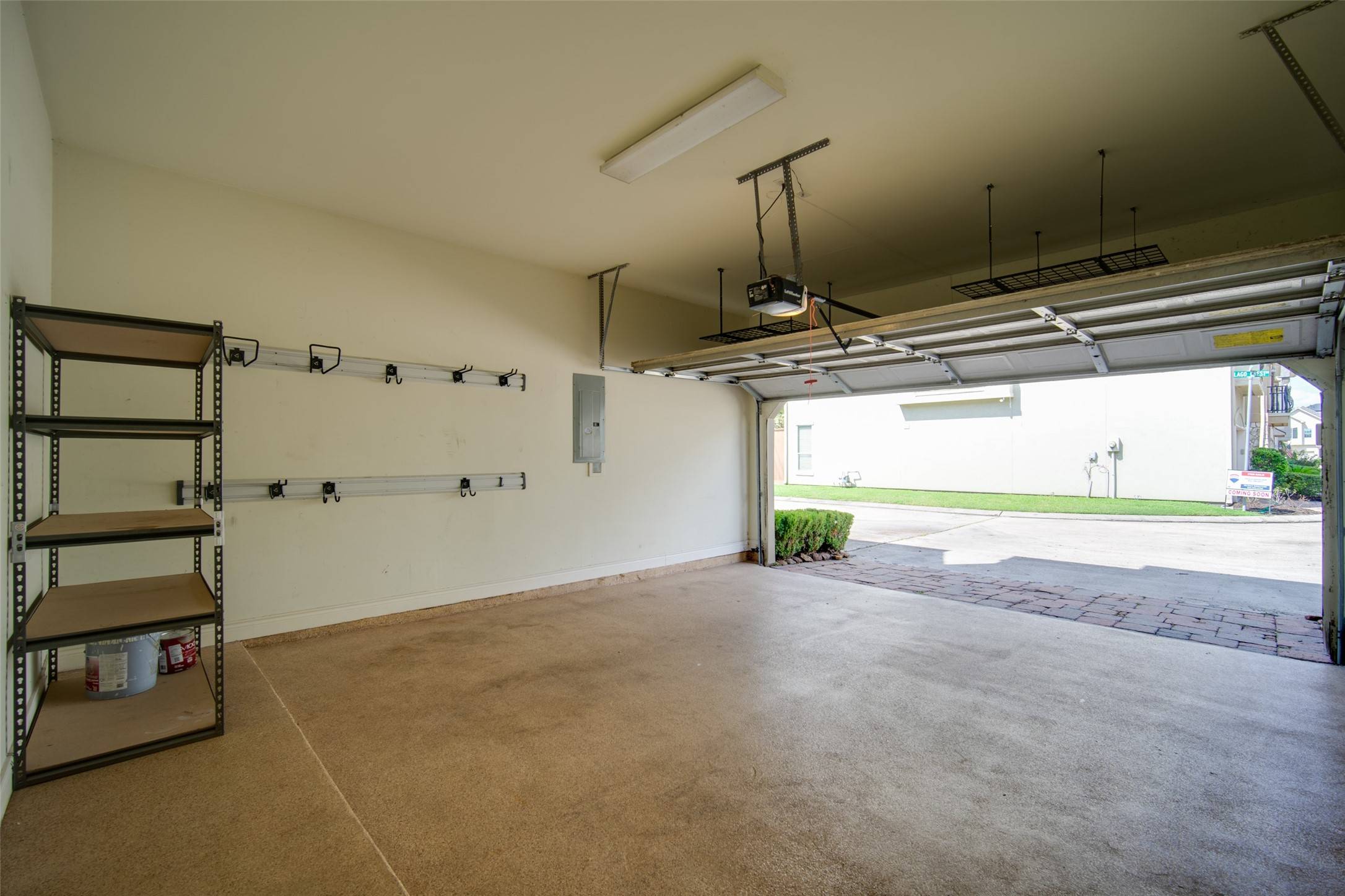 Houston, TX 77054,9147 Lago Crest DR