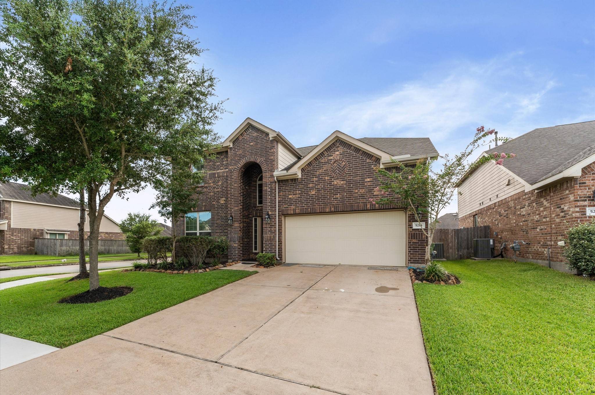 Rosharon, TX 77583,5214 Green Heath LN