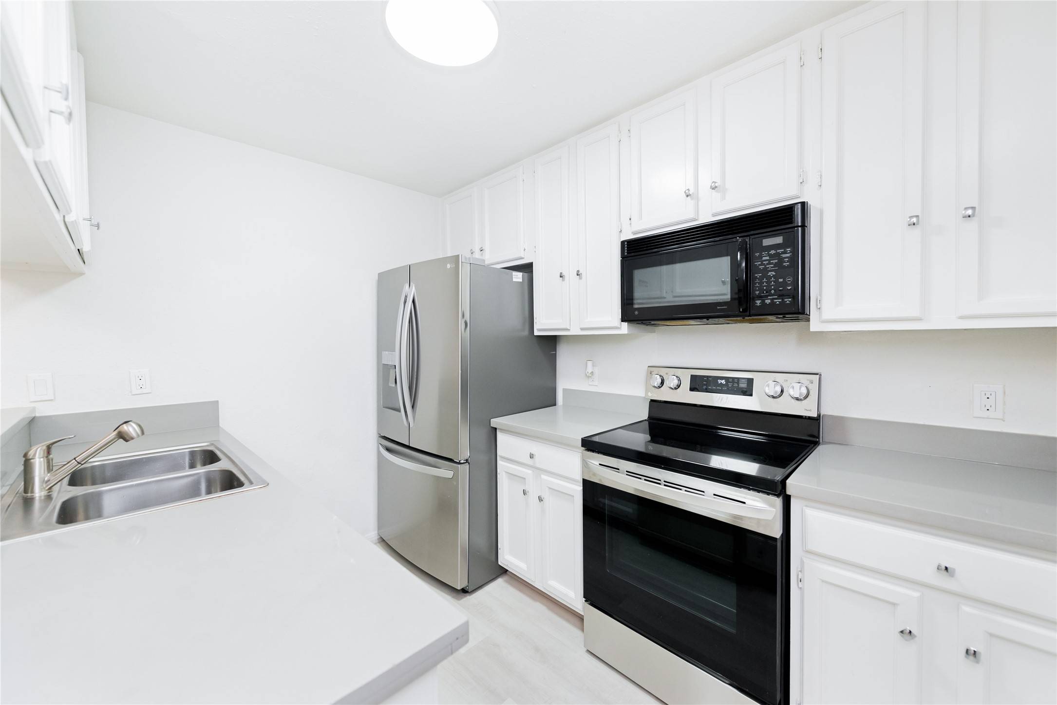 Houston, TX 77024,11711 Memorial DR #129