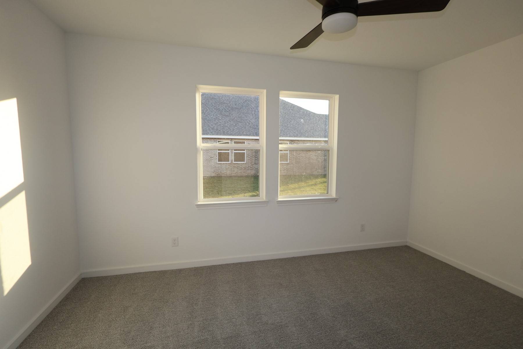 Sealy, TX 77474,509 Cane Crossing Lake DR