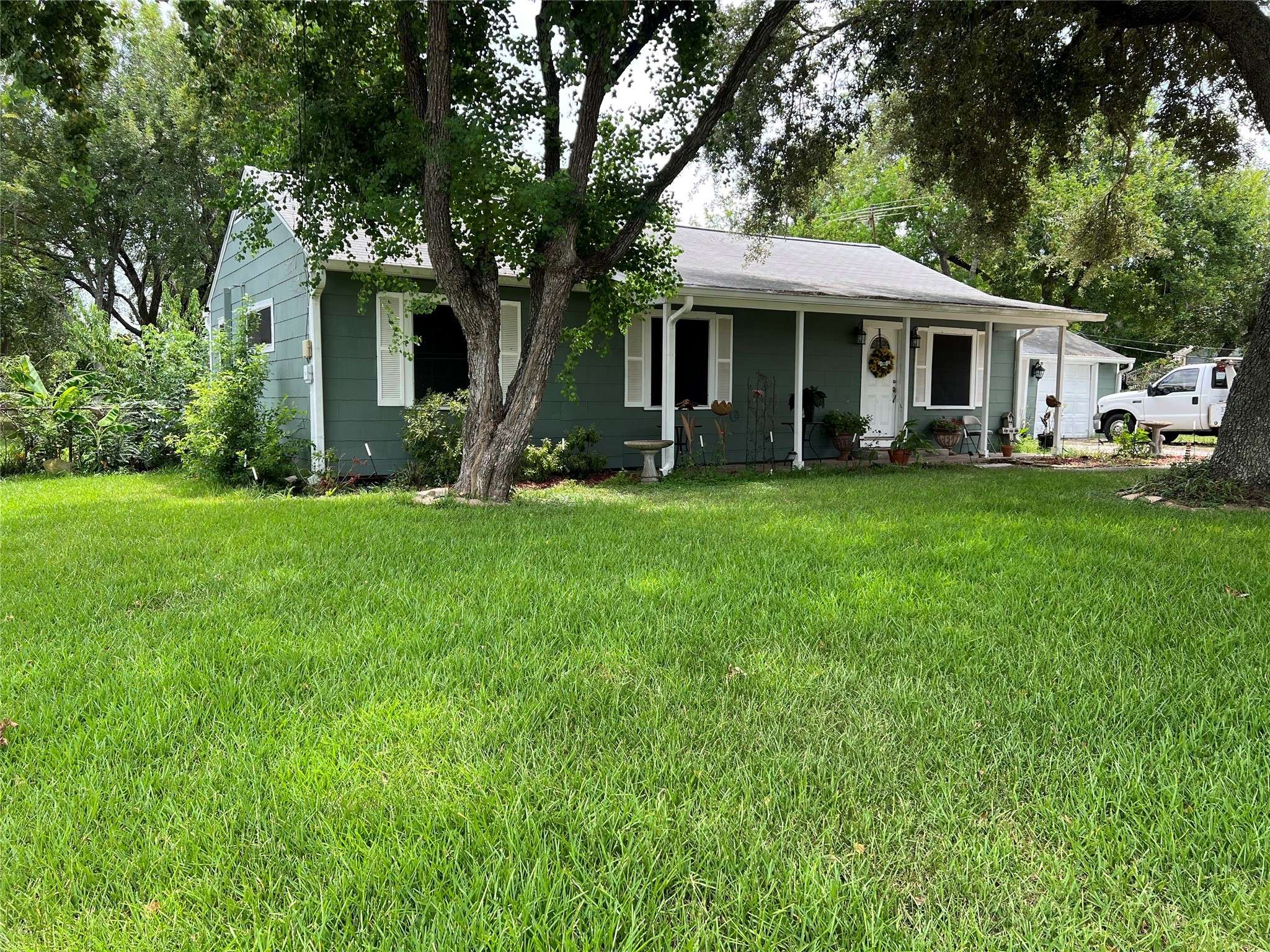 Pasadena, TX 77504,810 Vista RD