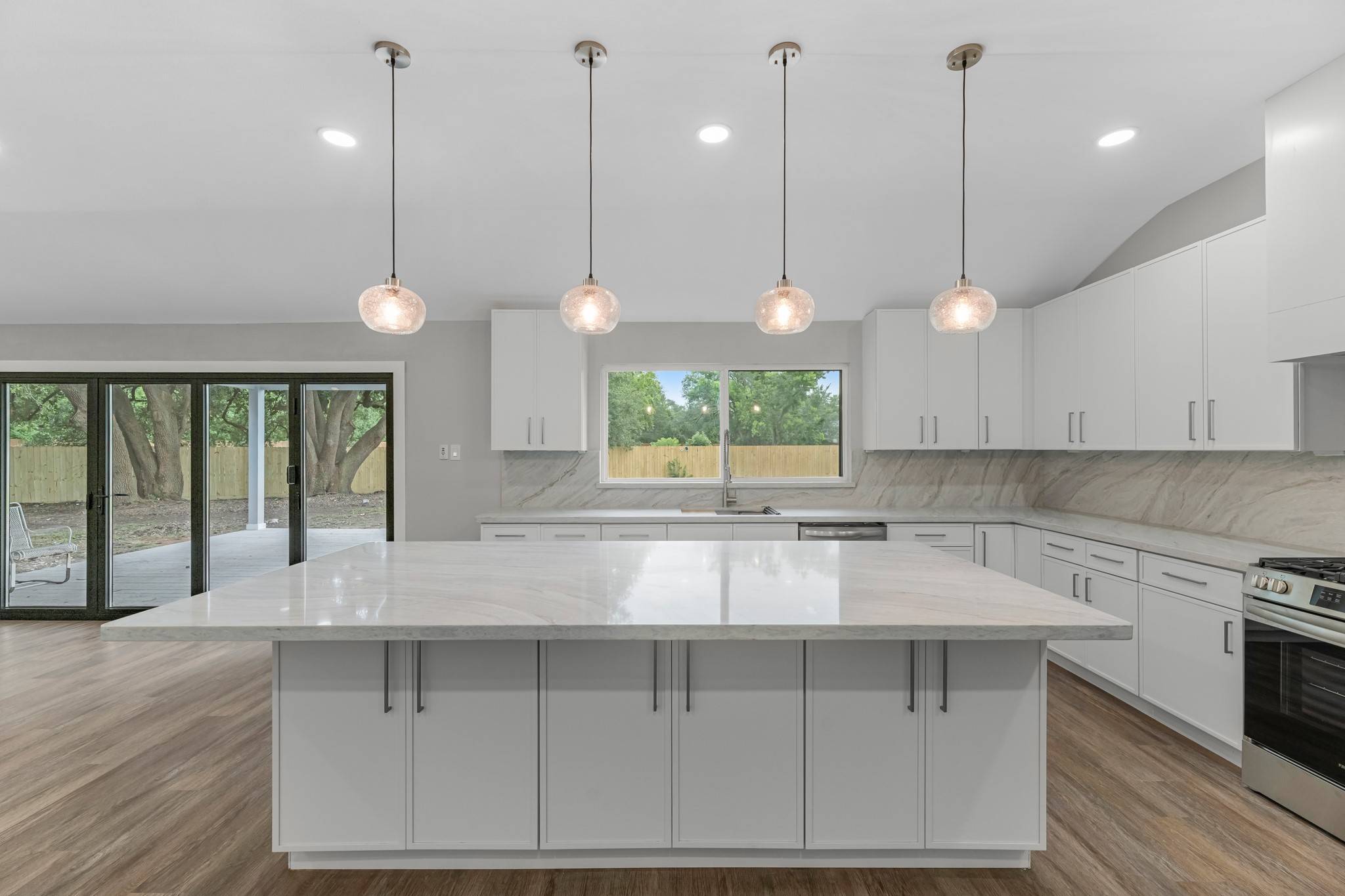 Houston, TX 77074,8219 Wateka CIR