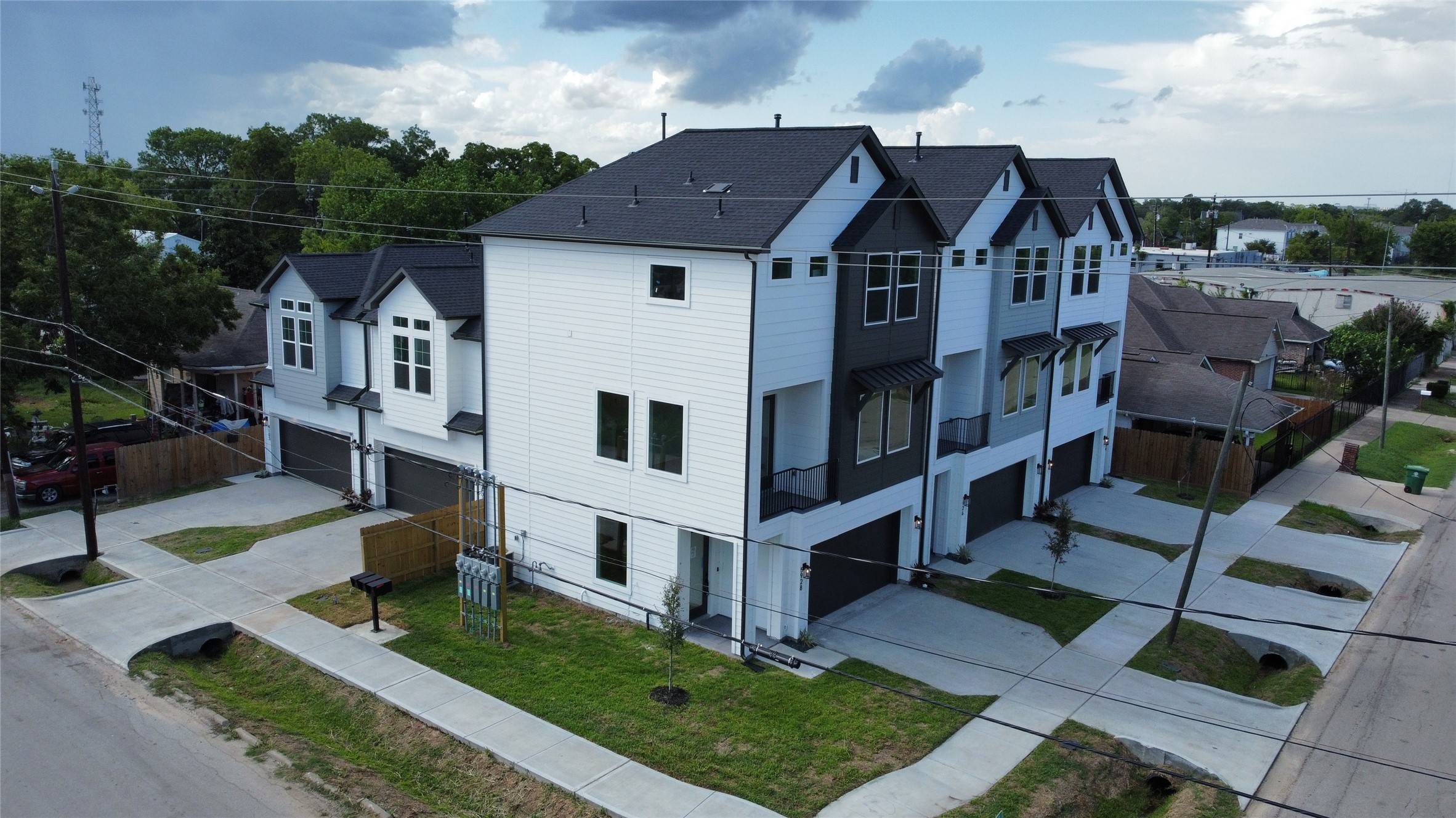 Houston, TX 77021,4107 Dixie DR