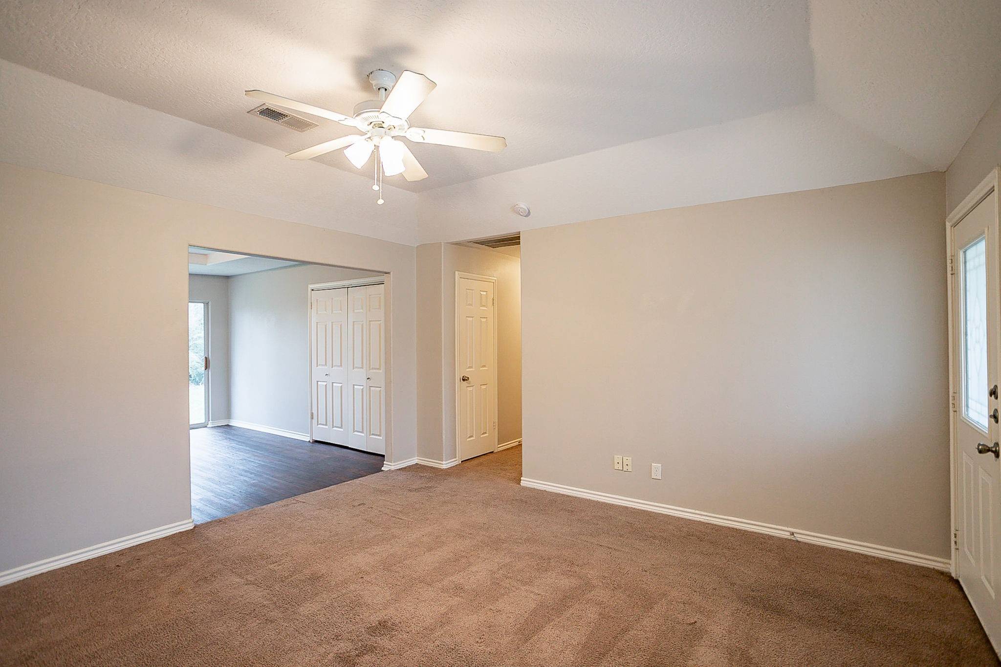 Conroe, TX 77303,10586 Royal York DR