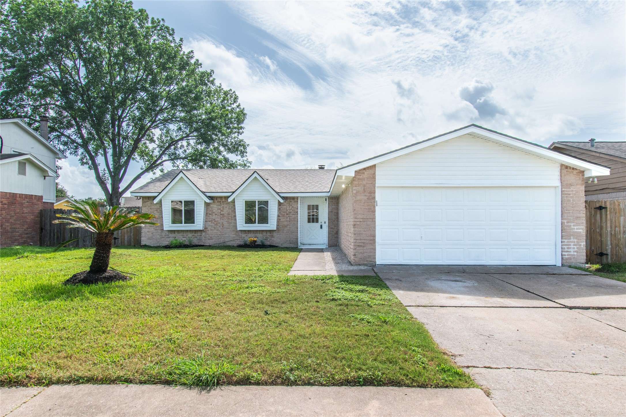 Sugar Land, TX 77498,10319 Paintbrush LN