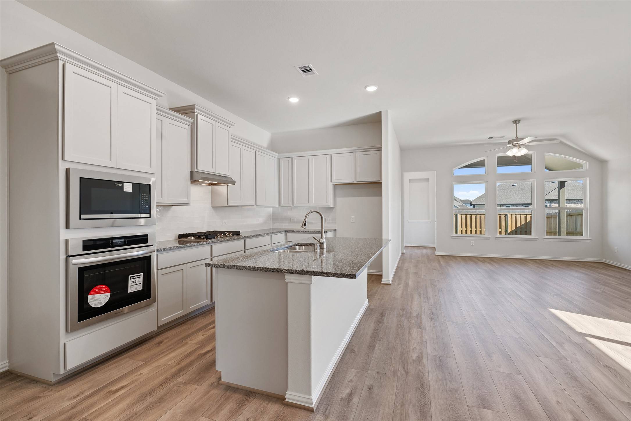Iowa Colony, TX 77583,2822 Ruby Laurel DR