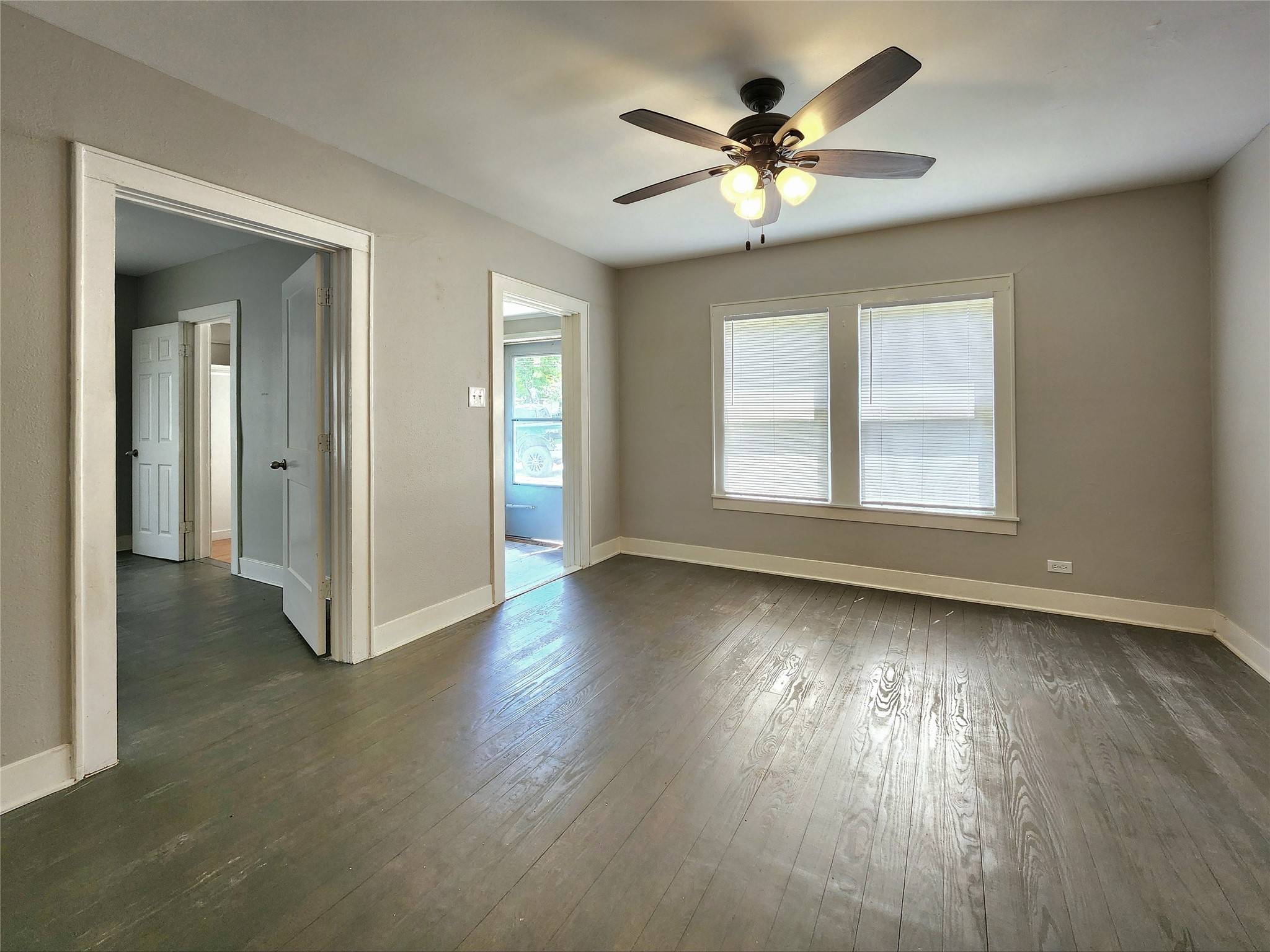 Houston, TX 77007,6306 Stillman ST