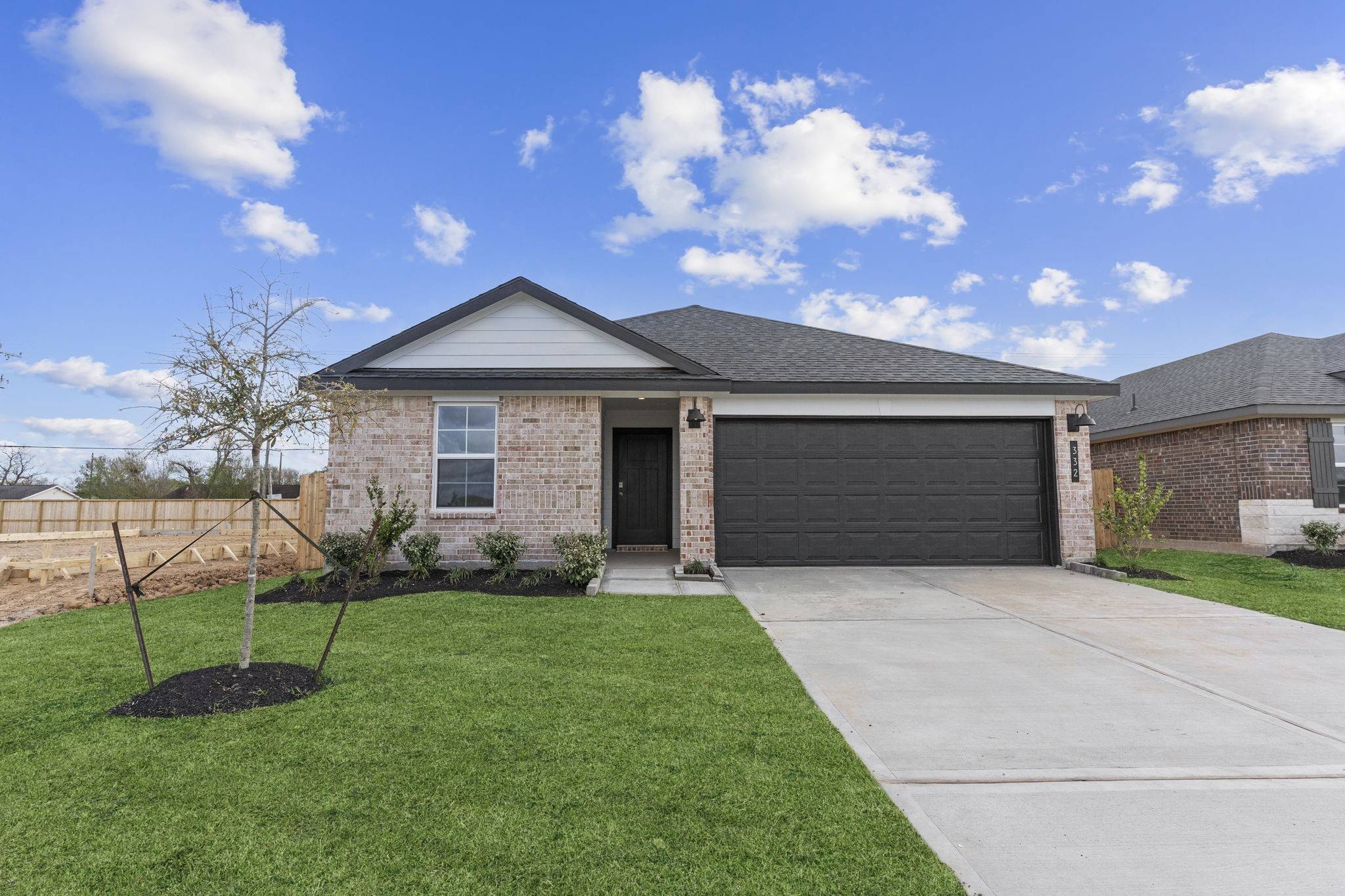 Angleton, TX 77515,523 Robin ST