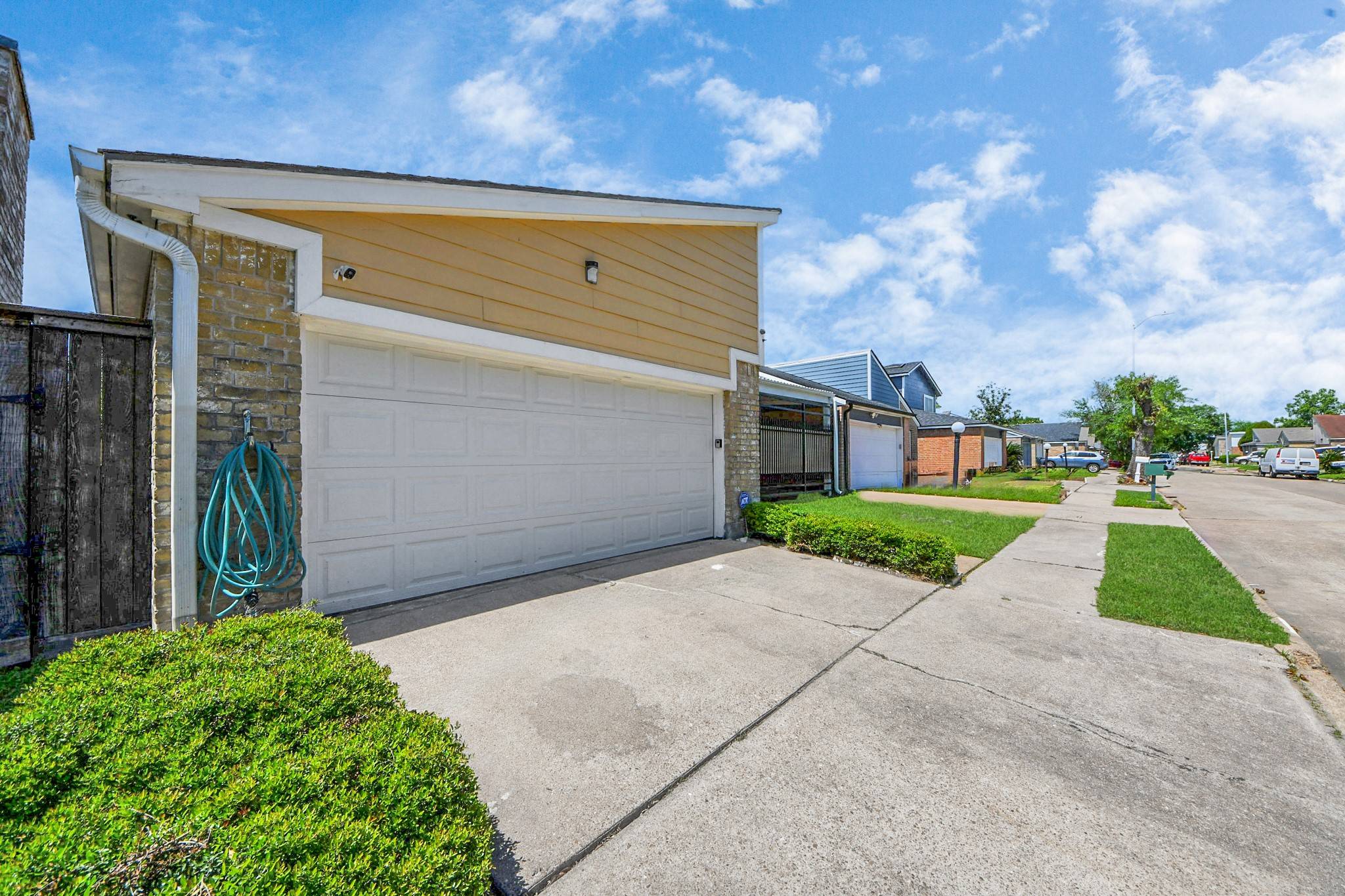 Houston, TX 77072,6430 Grandvale DR