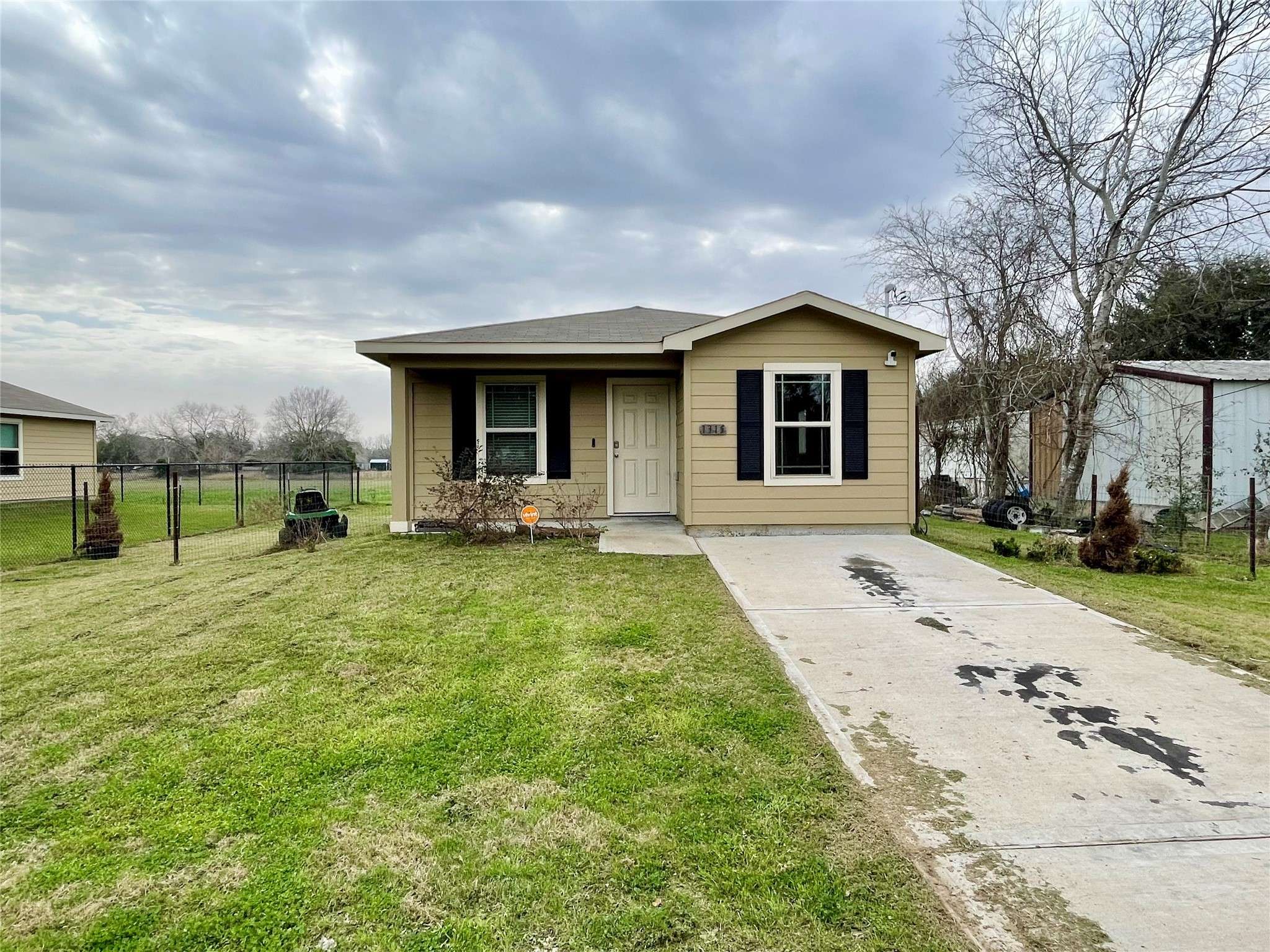 El Campo, TX 77437,1315 Sam ST
