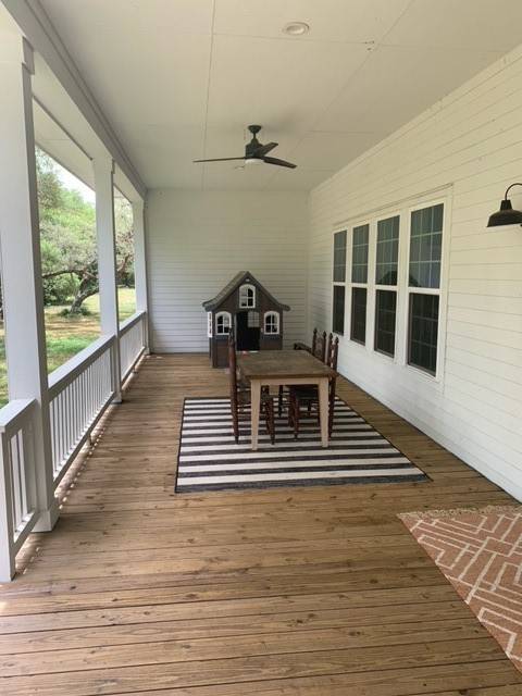 Palacios, TX 77465,132 Center Tree DR