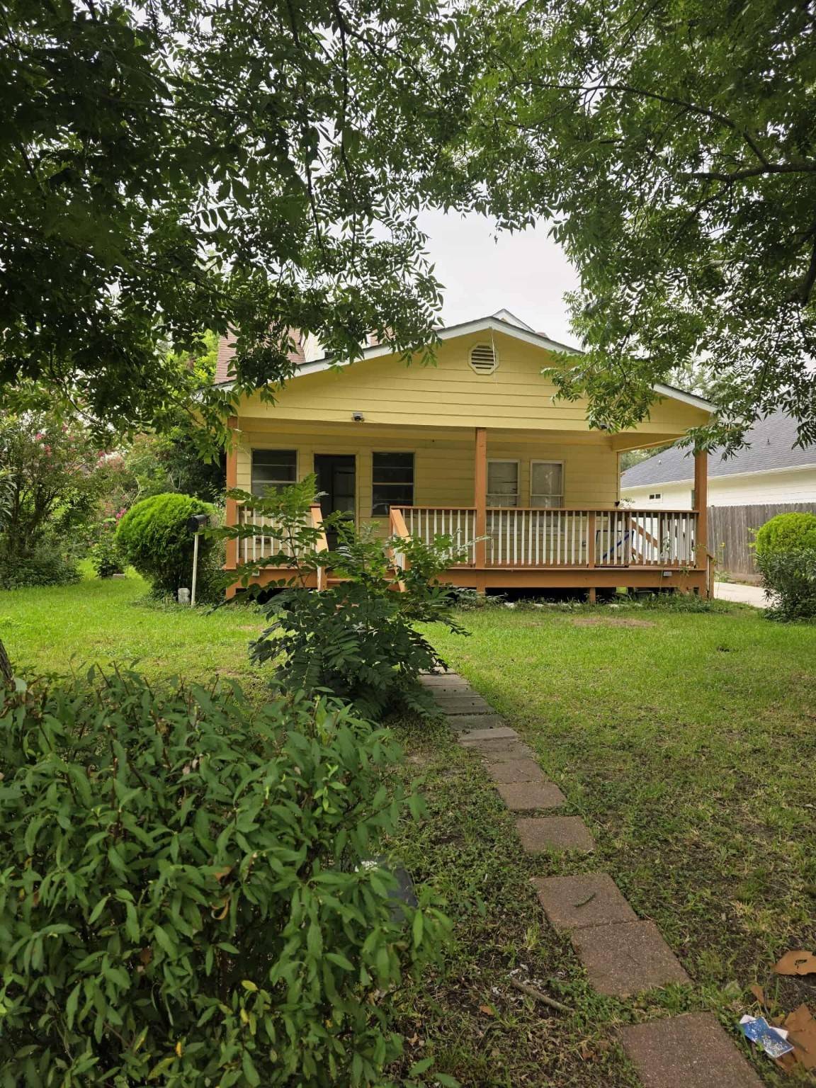 Pasadena, TX 77506,214 Center ST