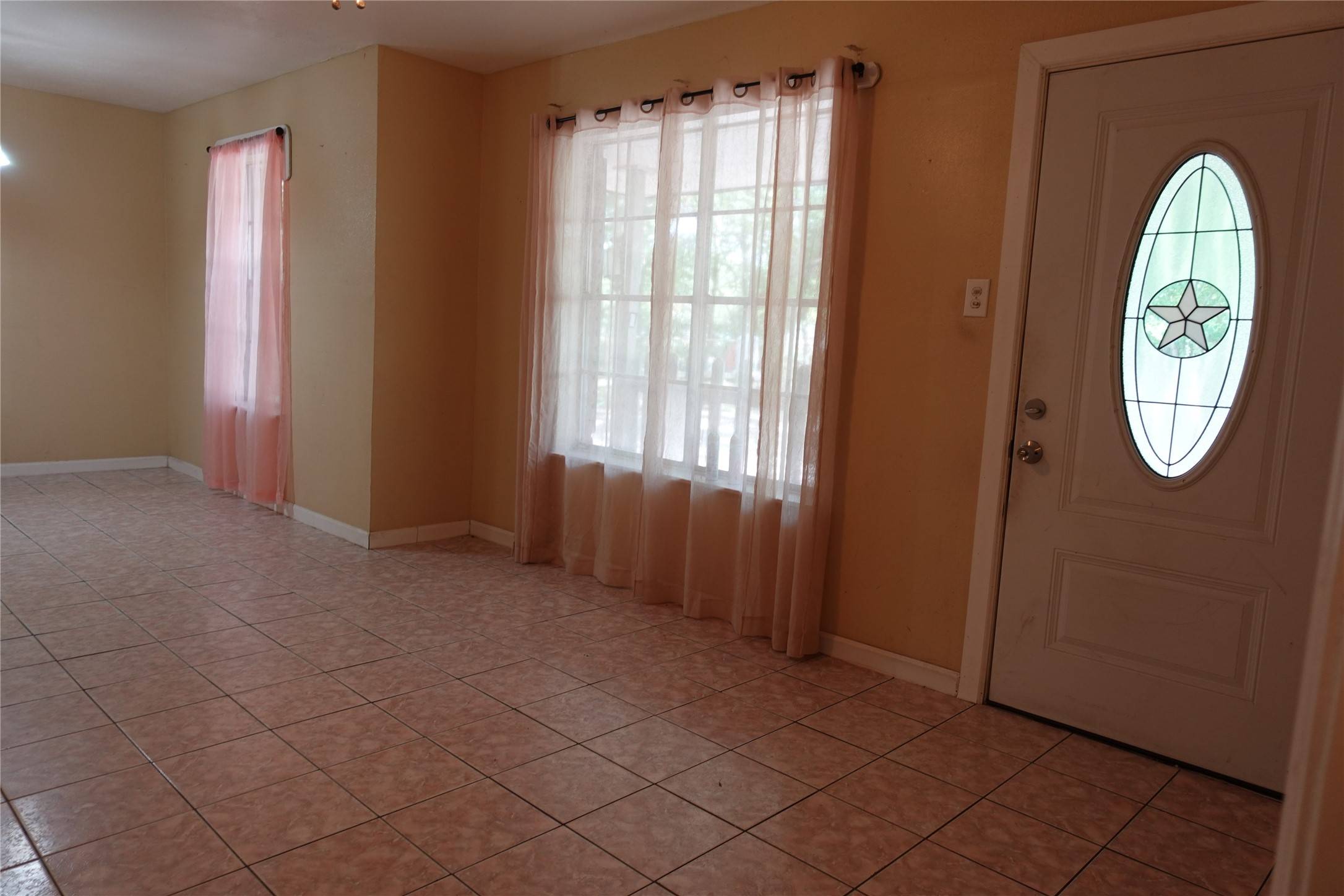 Houston, TX 77037,327 W Lorino ST