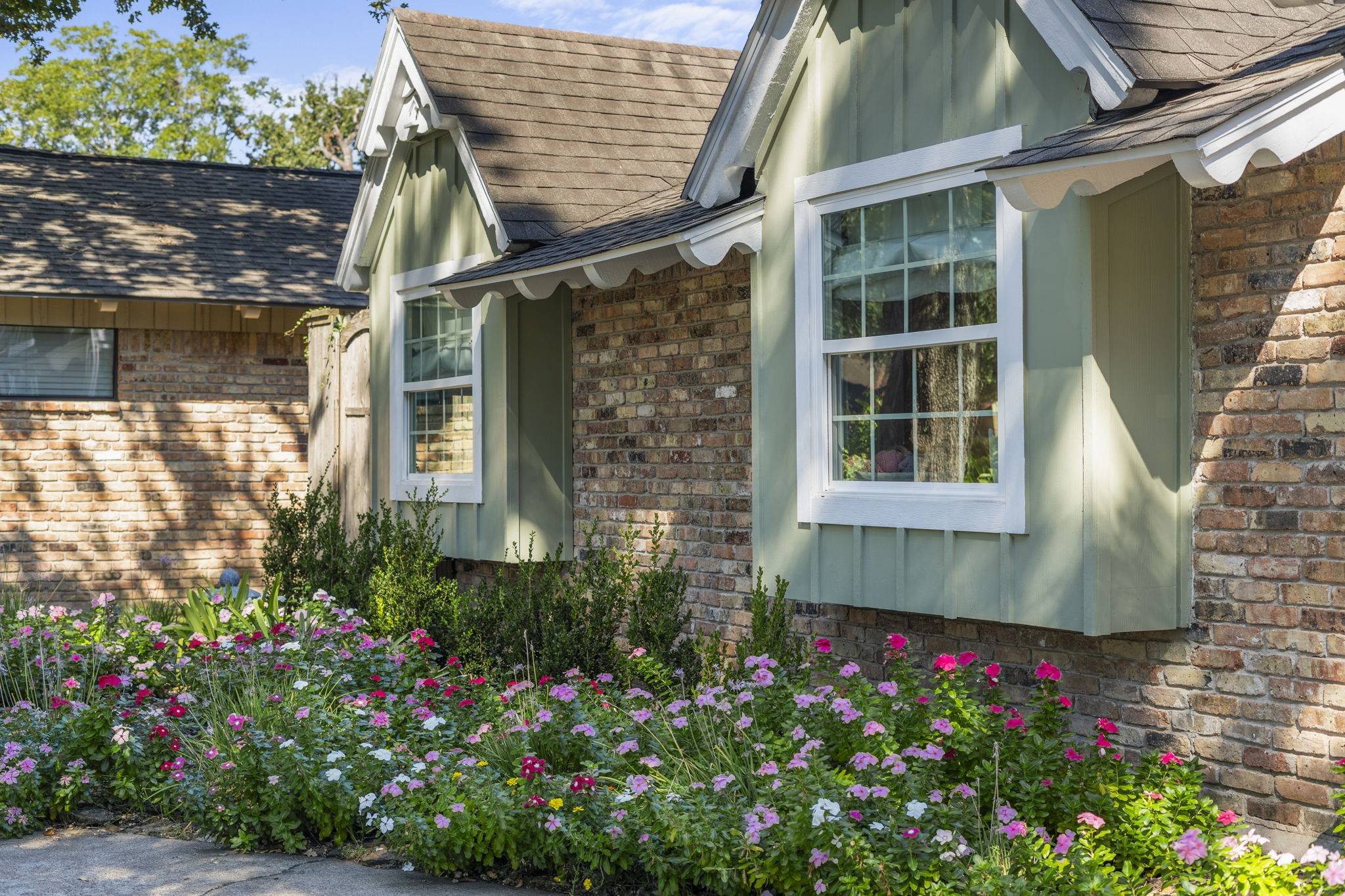 Houston, TX 77043,10158 Whiteside LN