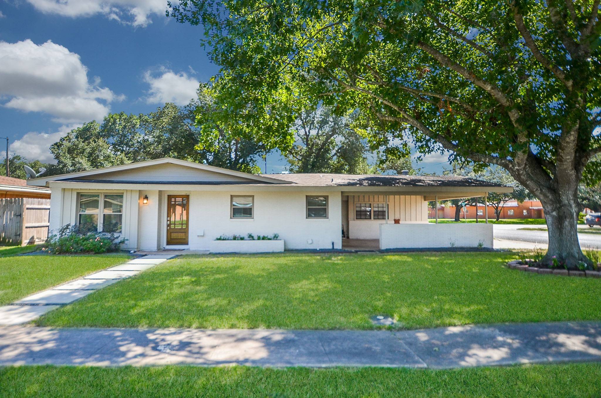 El Campo, TX 77437,923 Roberts ST