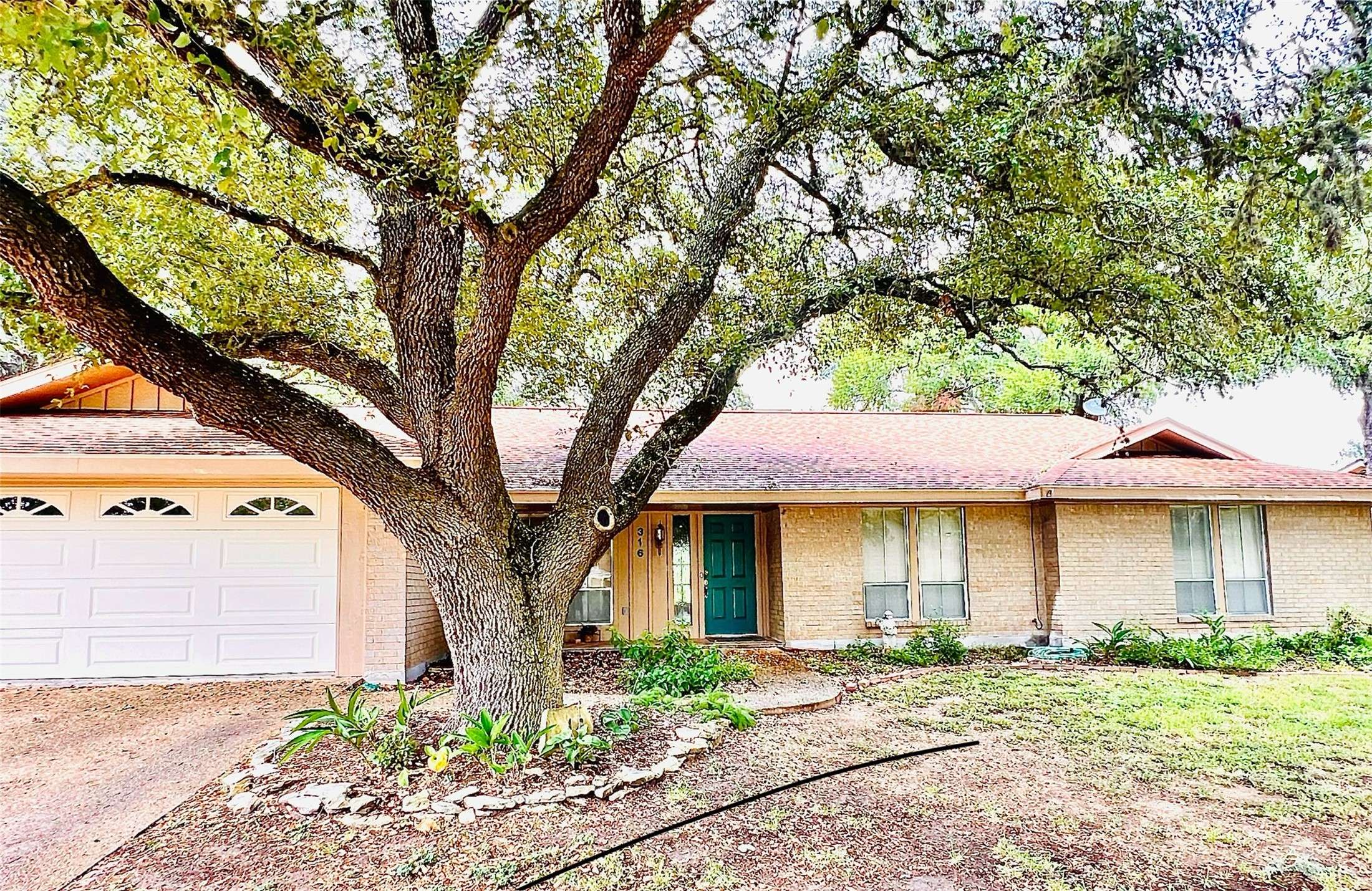 La Grange, TX 78945,316 Rolling Hill DR
