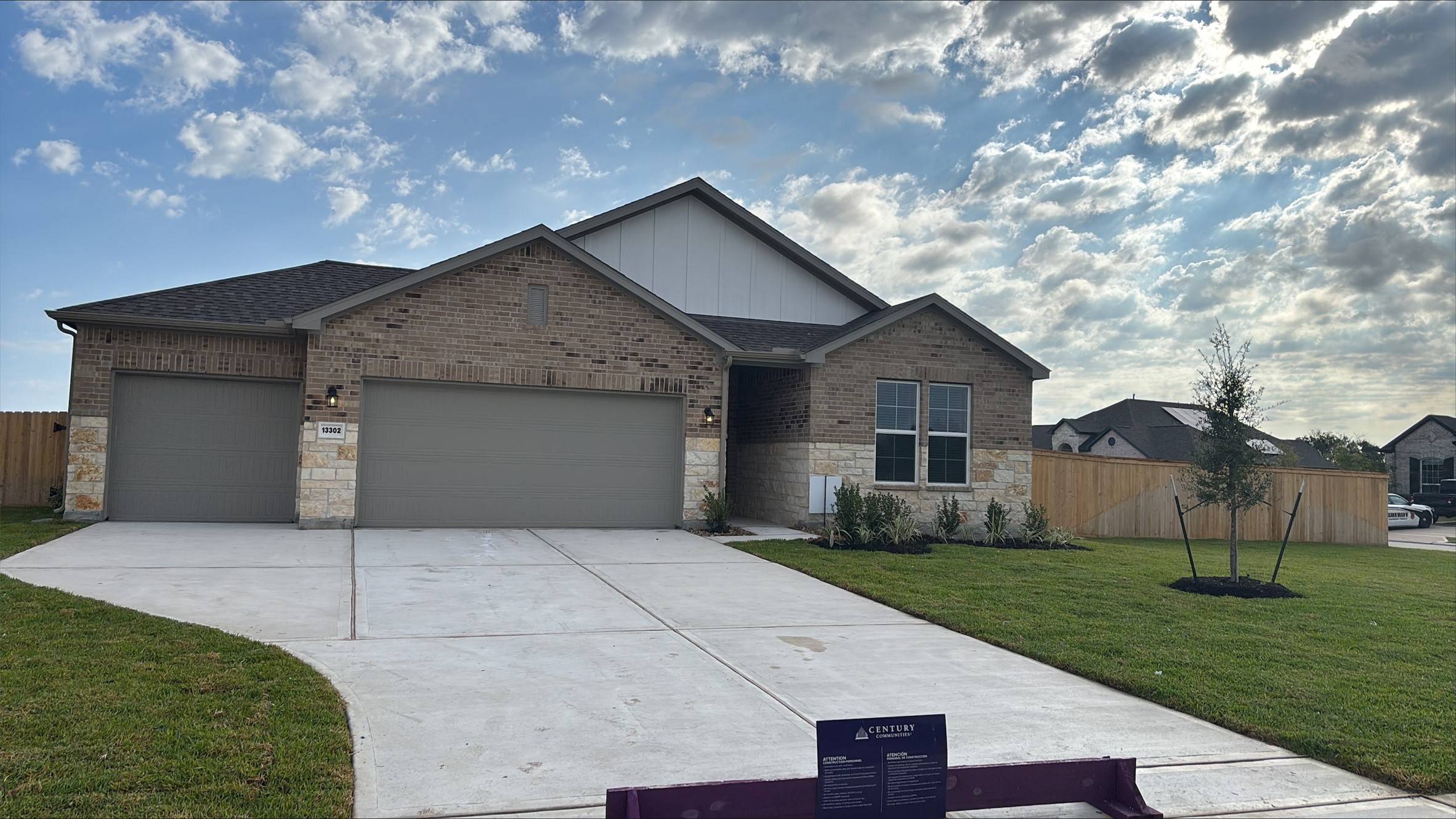 Mont Belvieu, TX 77535,13302 Carpenter PL