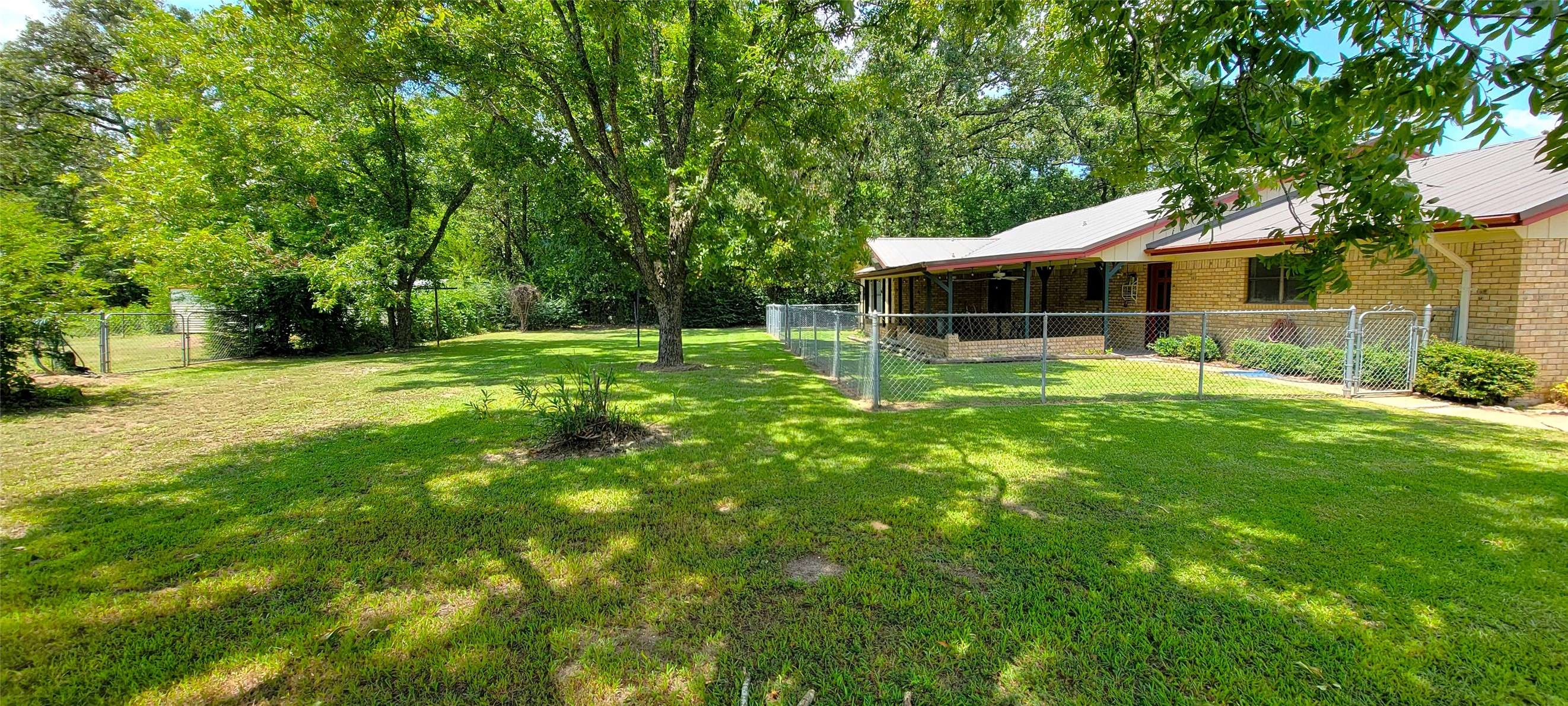 Grand Saline, TX 75140,1701 Vz County Road 1803