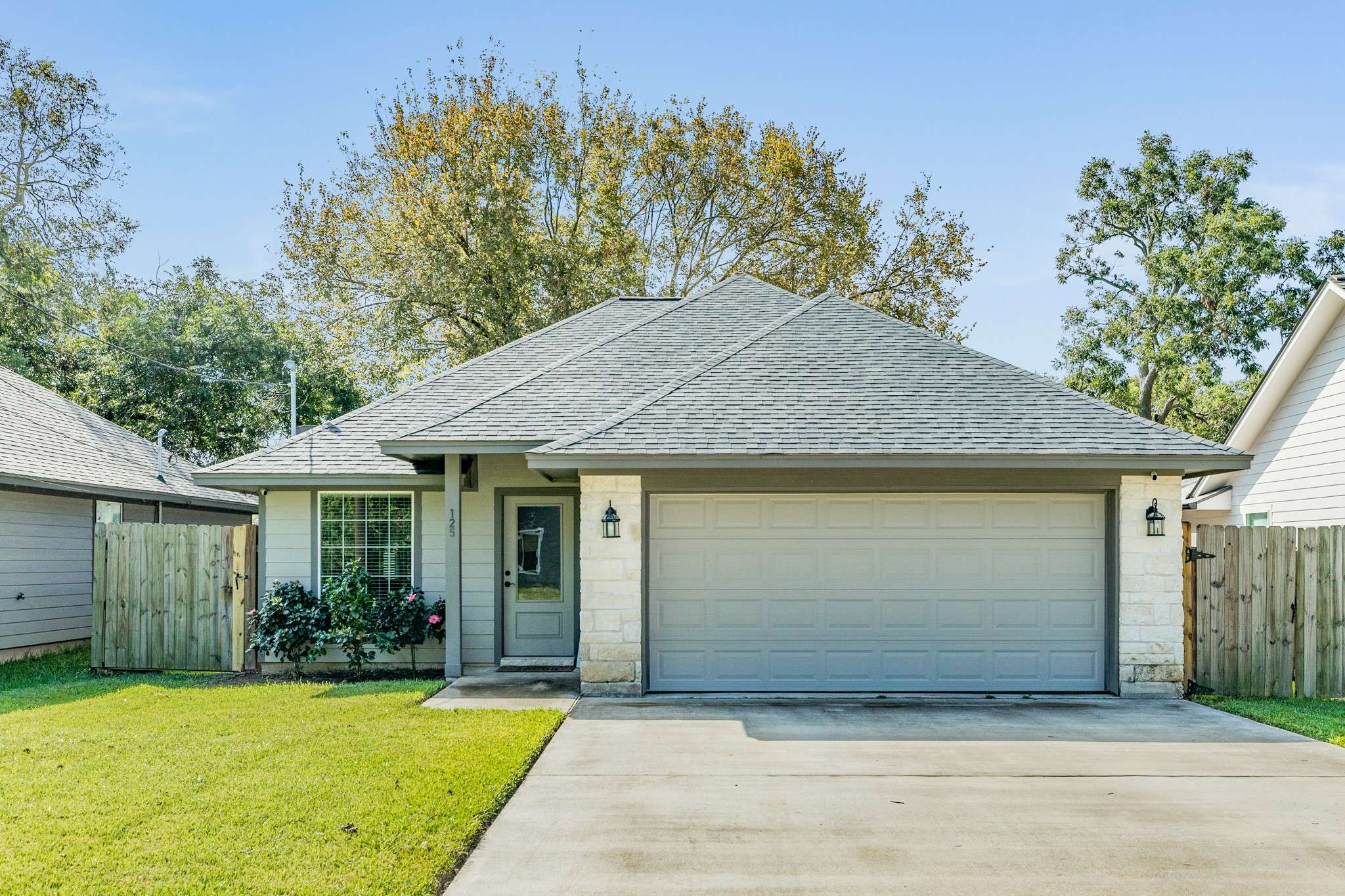 Clute, TX 77531,125 Brazos ST