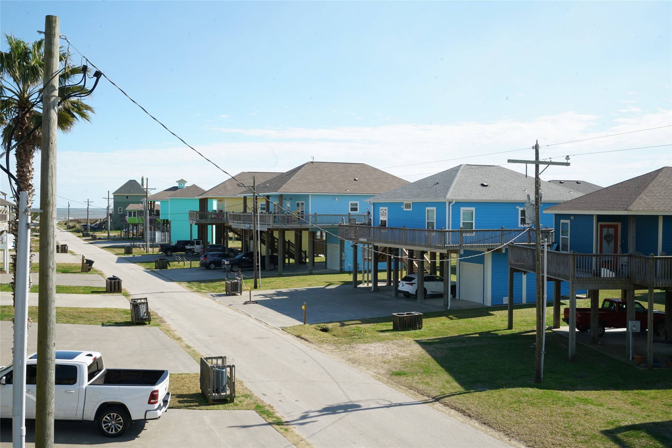 Crystal Beach, TX 77650,978 S Redfish ST