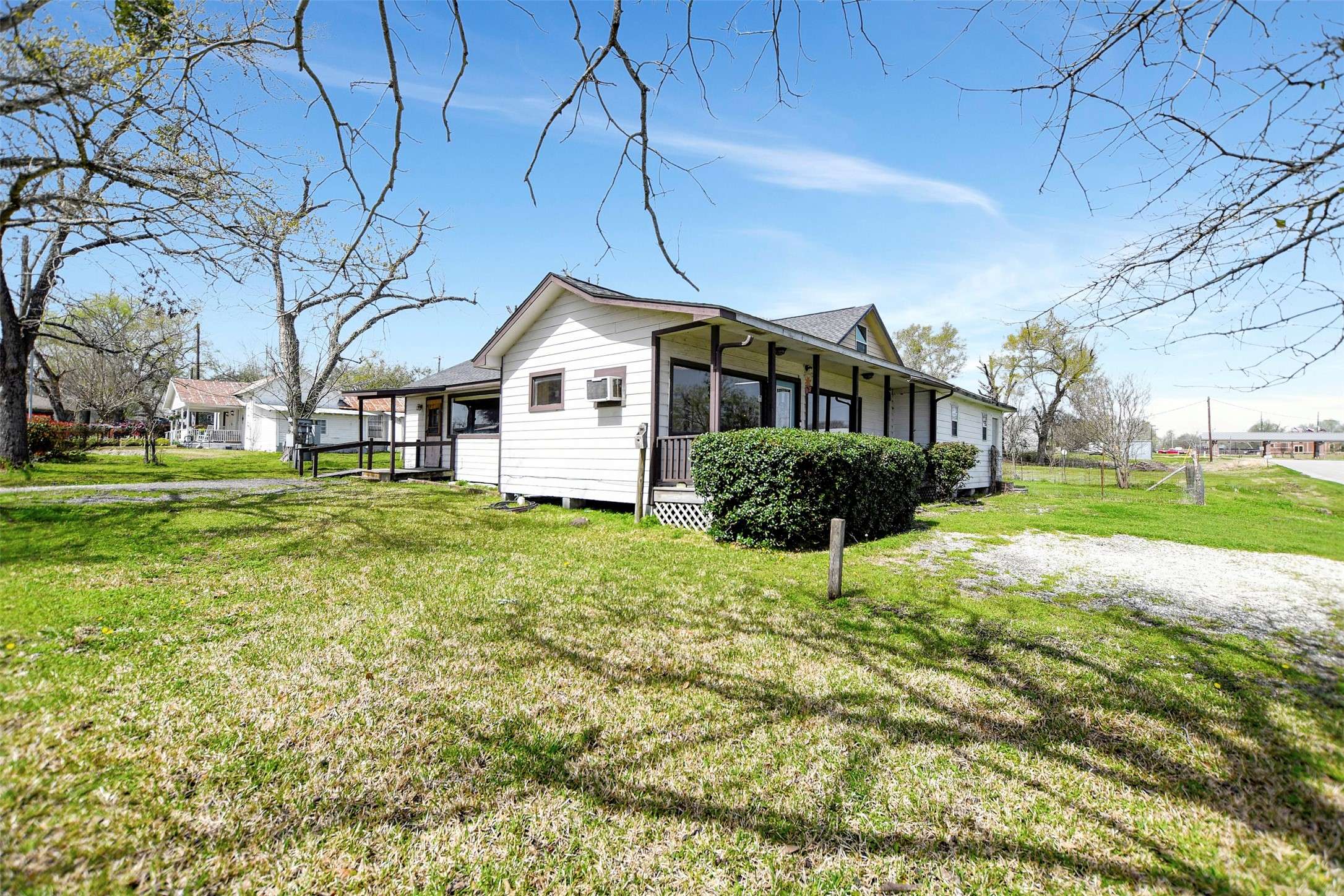 Madisonville, TX 77864,301 Price ST