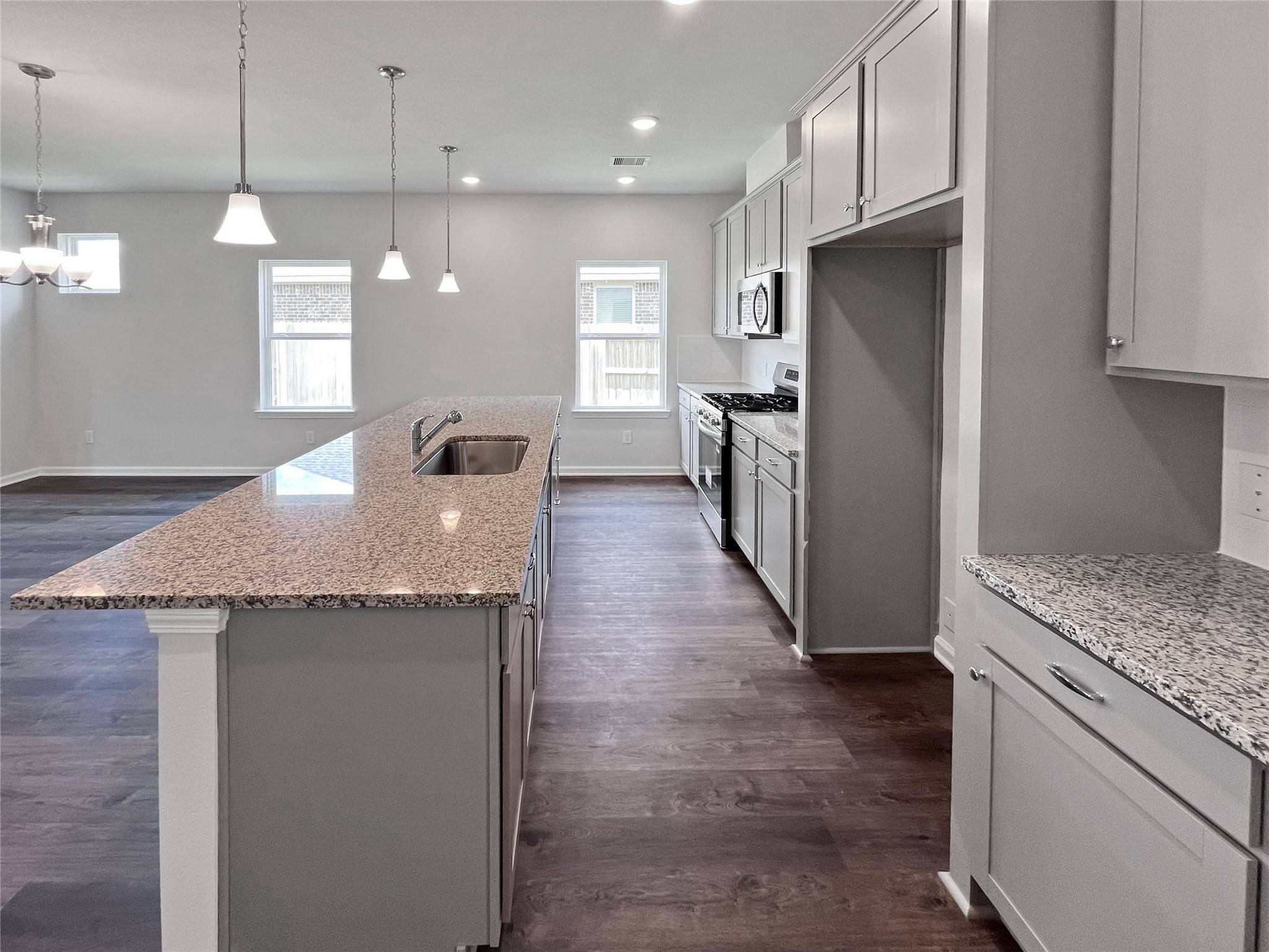 Iowa Colony, TX 77583,1907 Temple Grove DR
