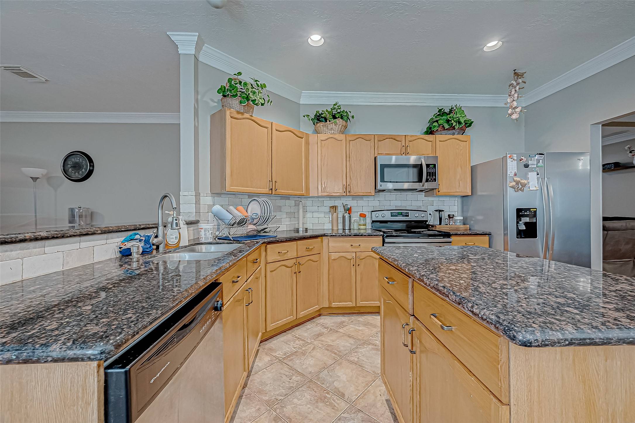 Sugar Land, TX 77479,211 Rolling Plains DR