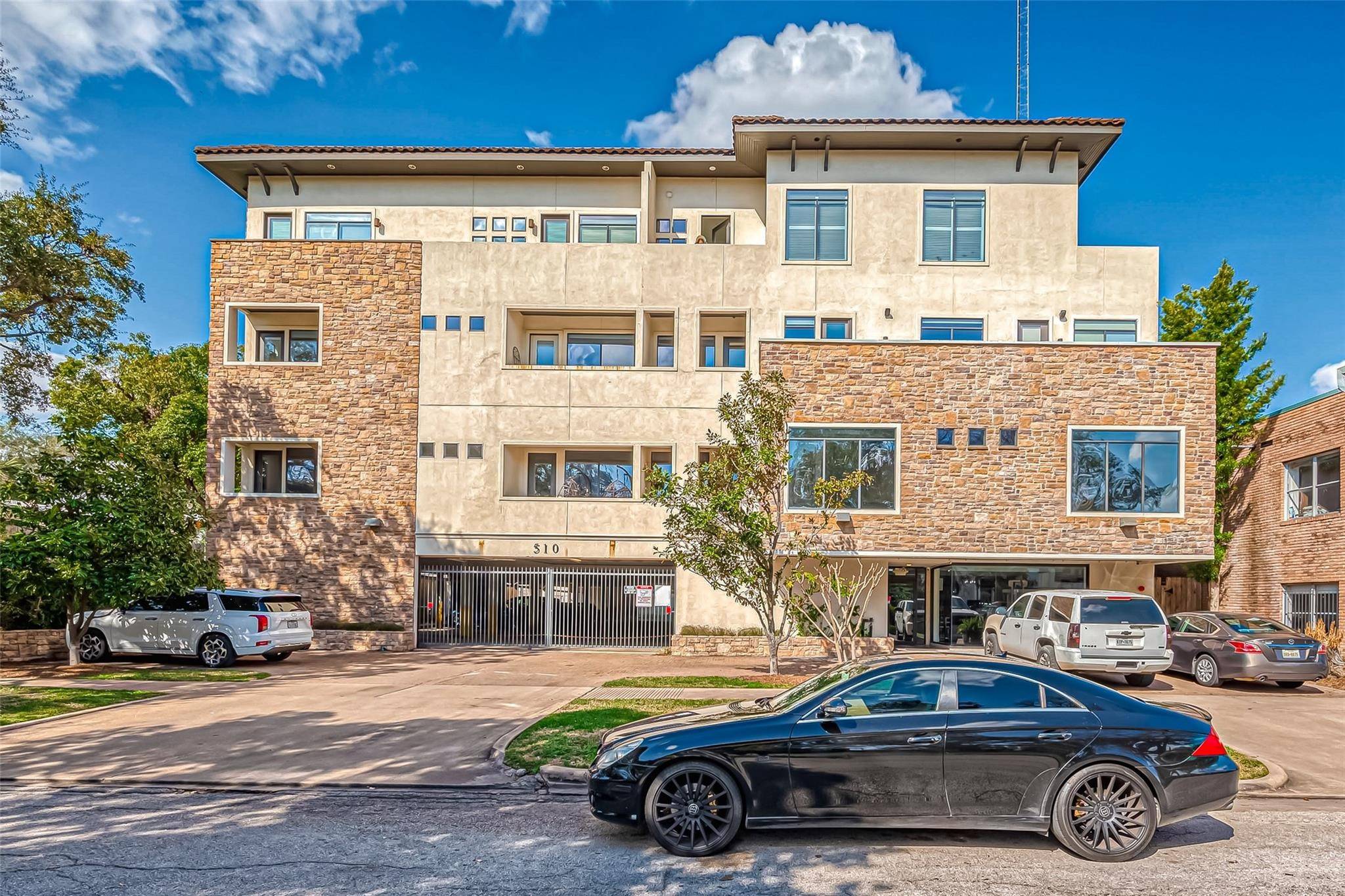 Houston, TX 77006,510 Lovett BLVD #309