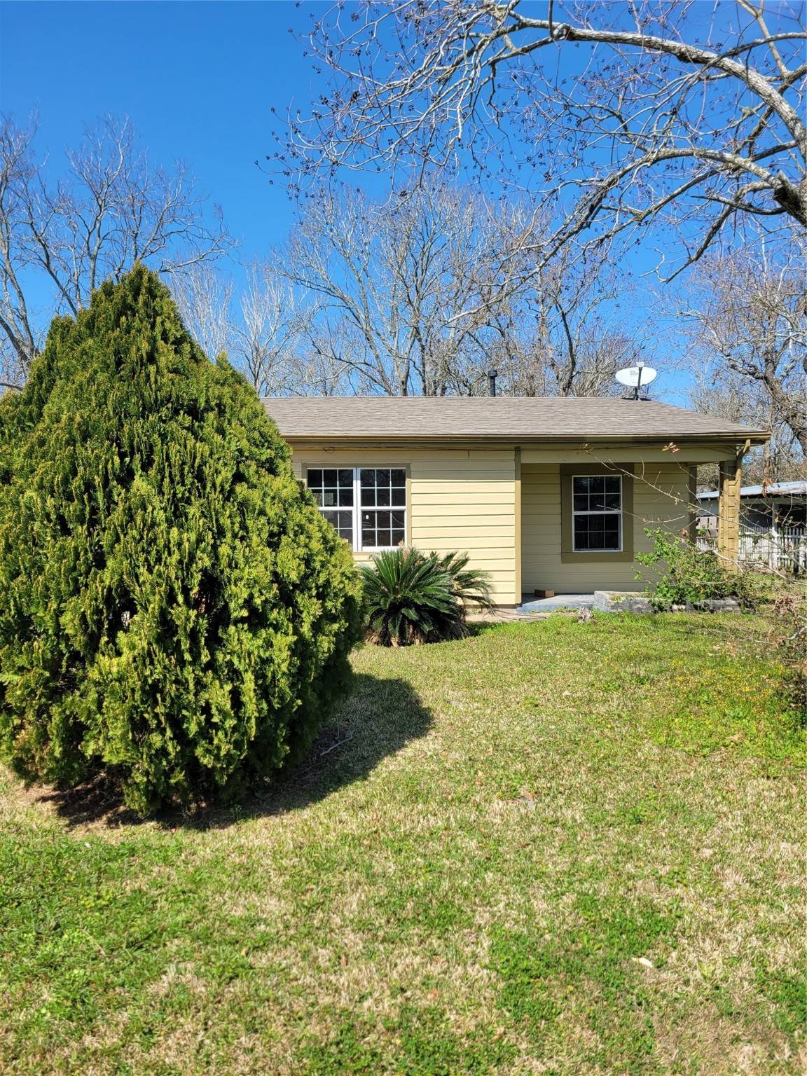 La Marque, TX 77568,500 Bluebonnet