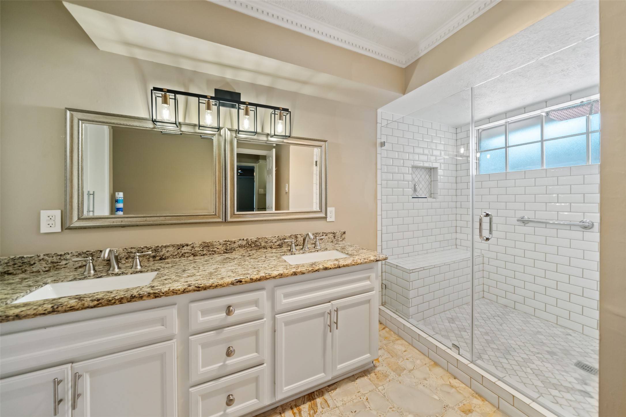 Spring, TX 77388,19011 Oakway DR