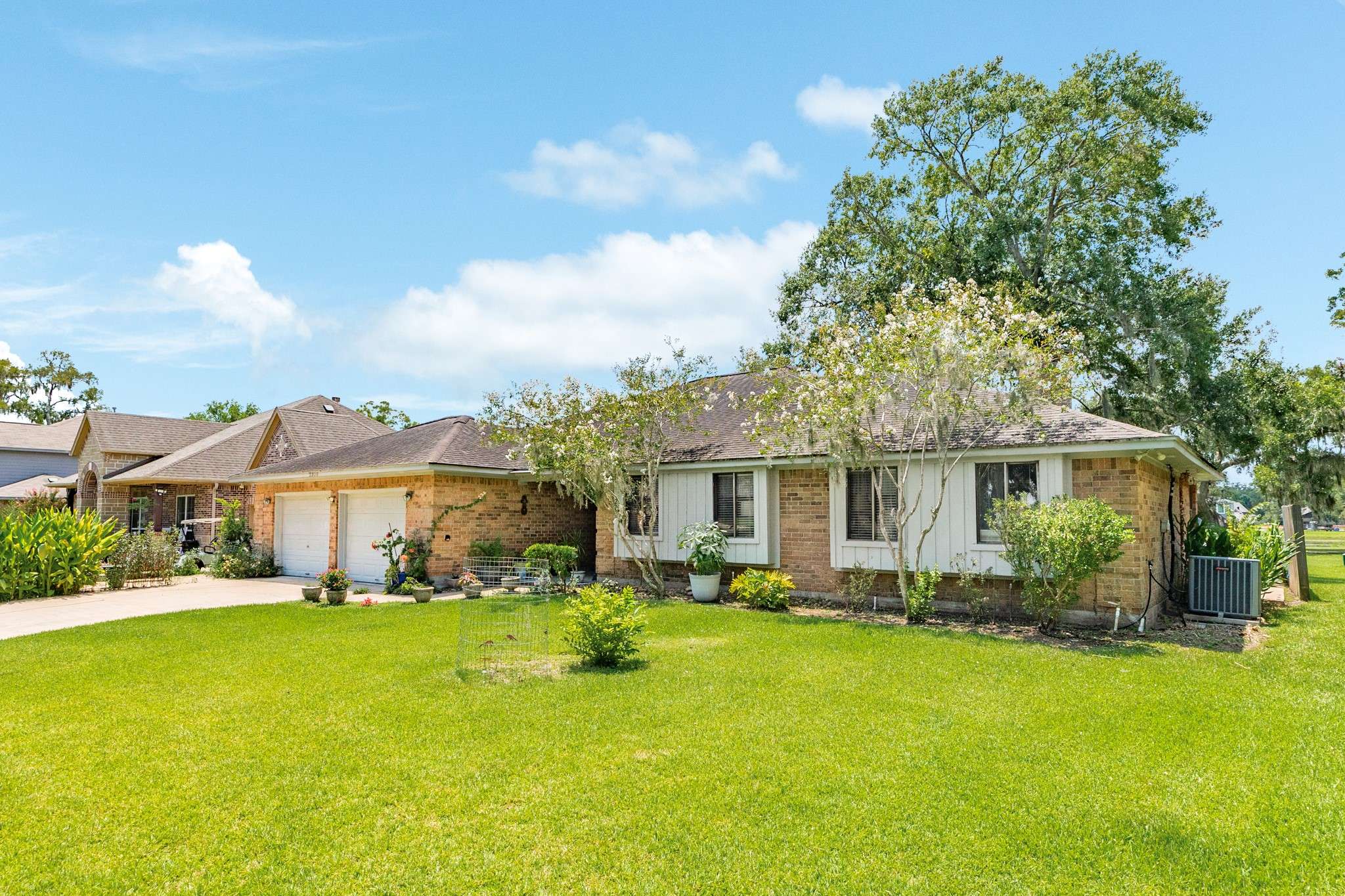 West Columbia, TX 77486,2320 Shalmar DR