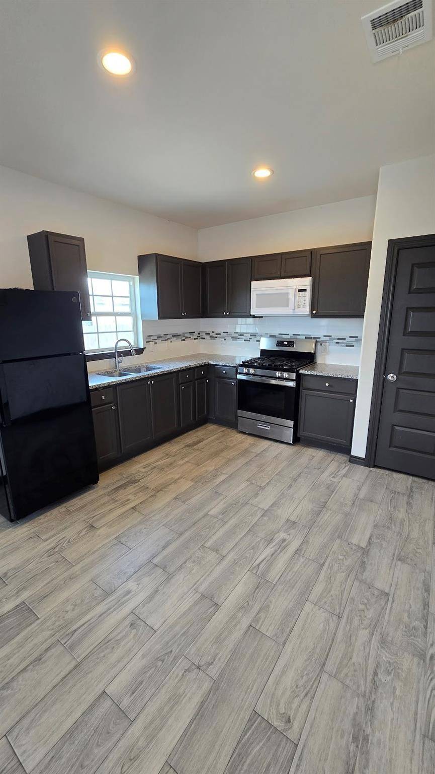 New Caney, TX 77327,884 County Road 3550 #5