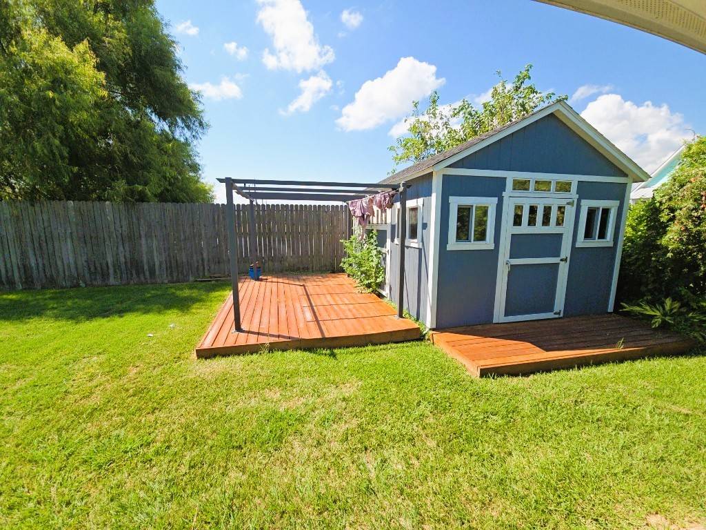 San Leon, TX 77539,254 Debbie LN