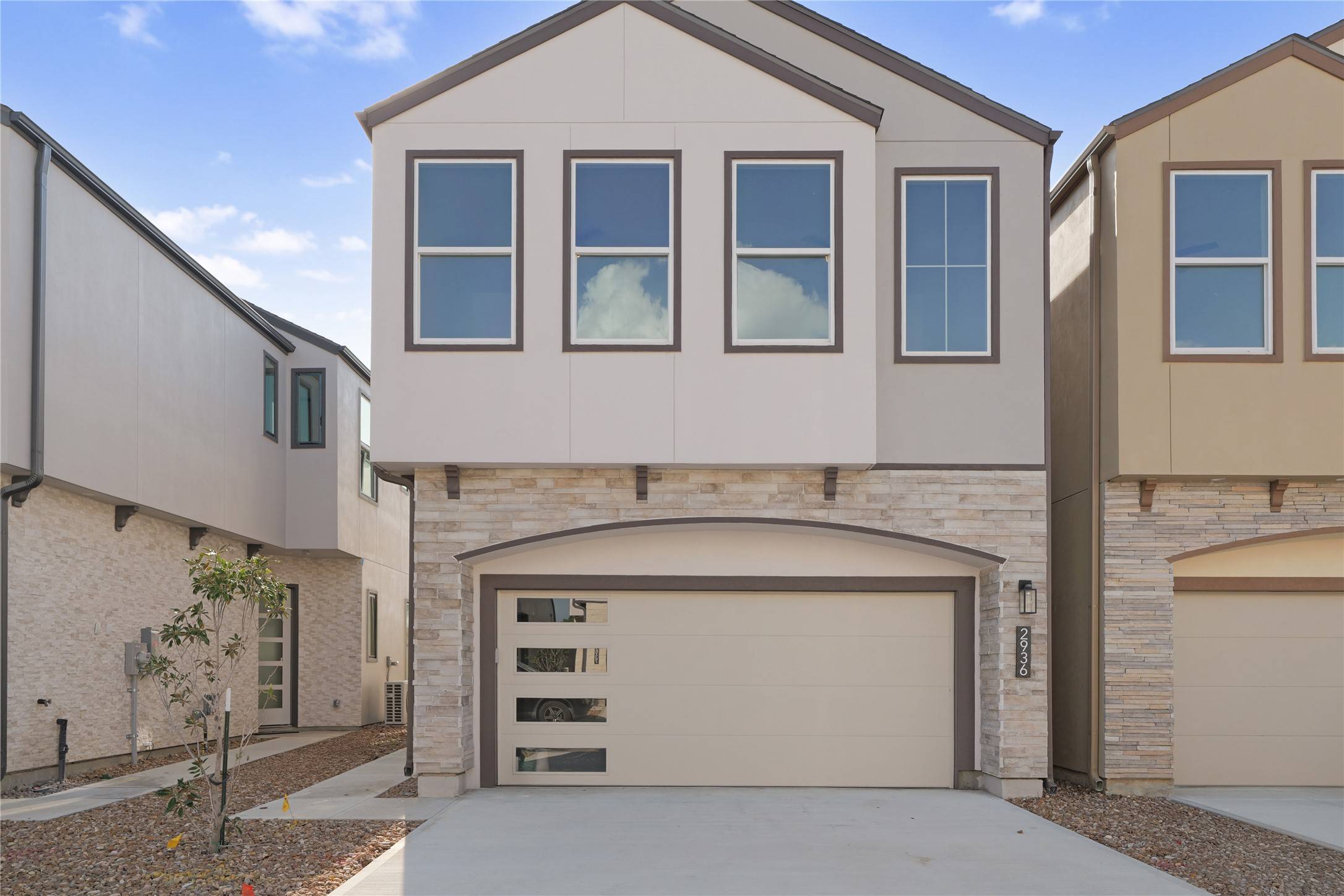 Houston, TX 77057,2936 El Fenice LN