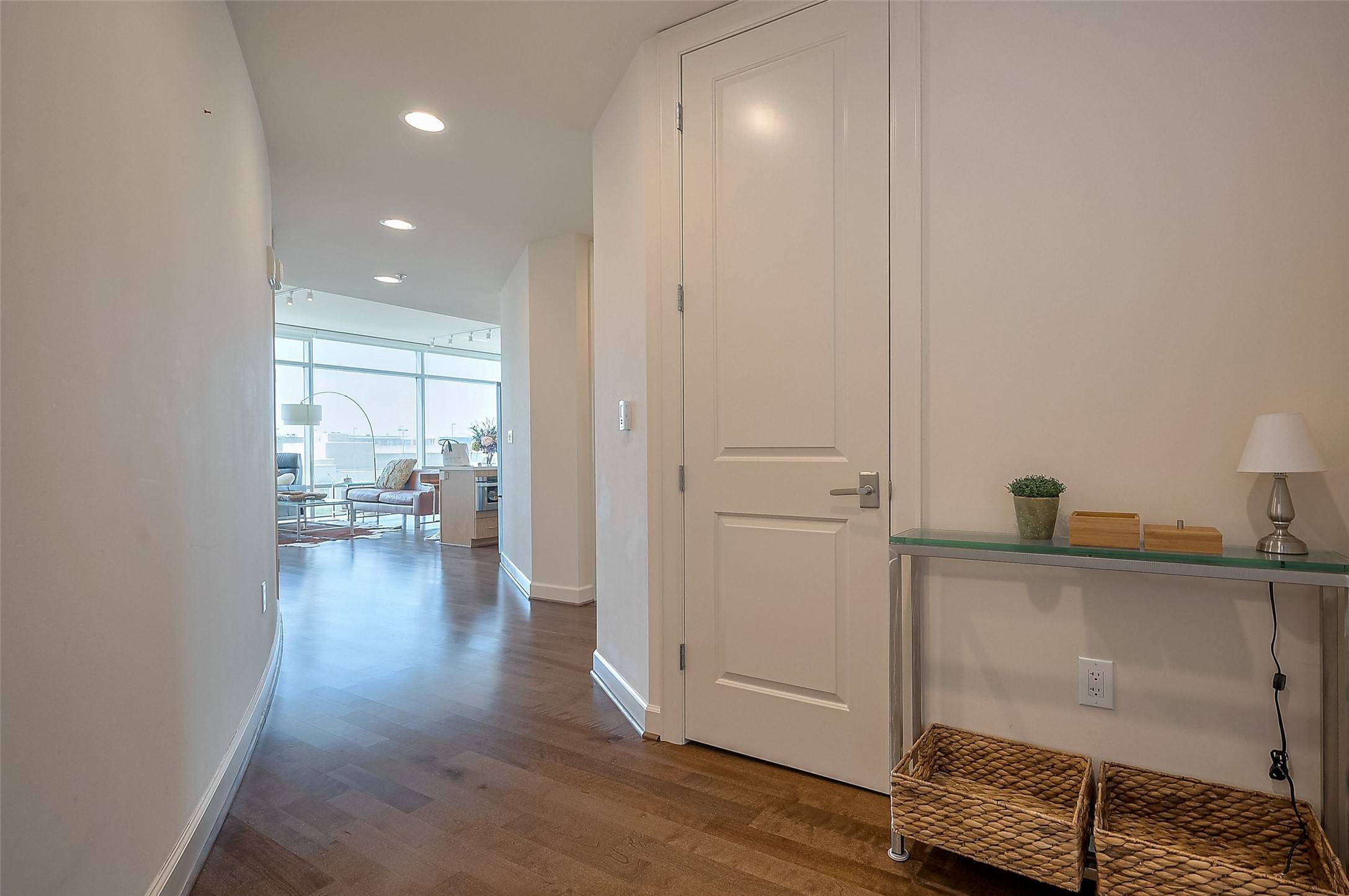 Houston, TX 77027,2207 Bancroft ST #604