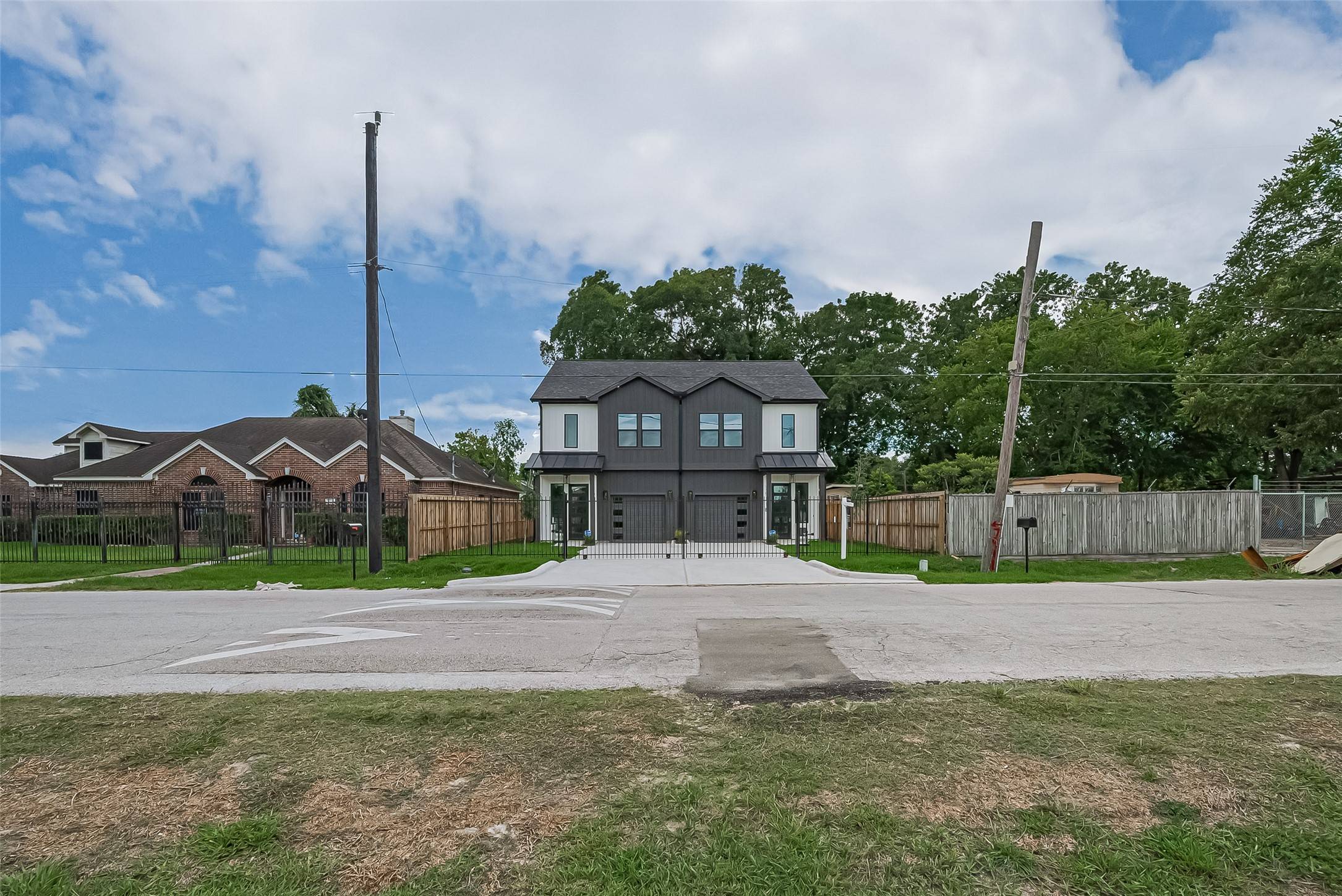 Houston, TX 77088,7911 Carver Rd