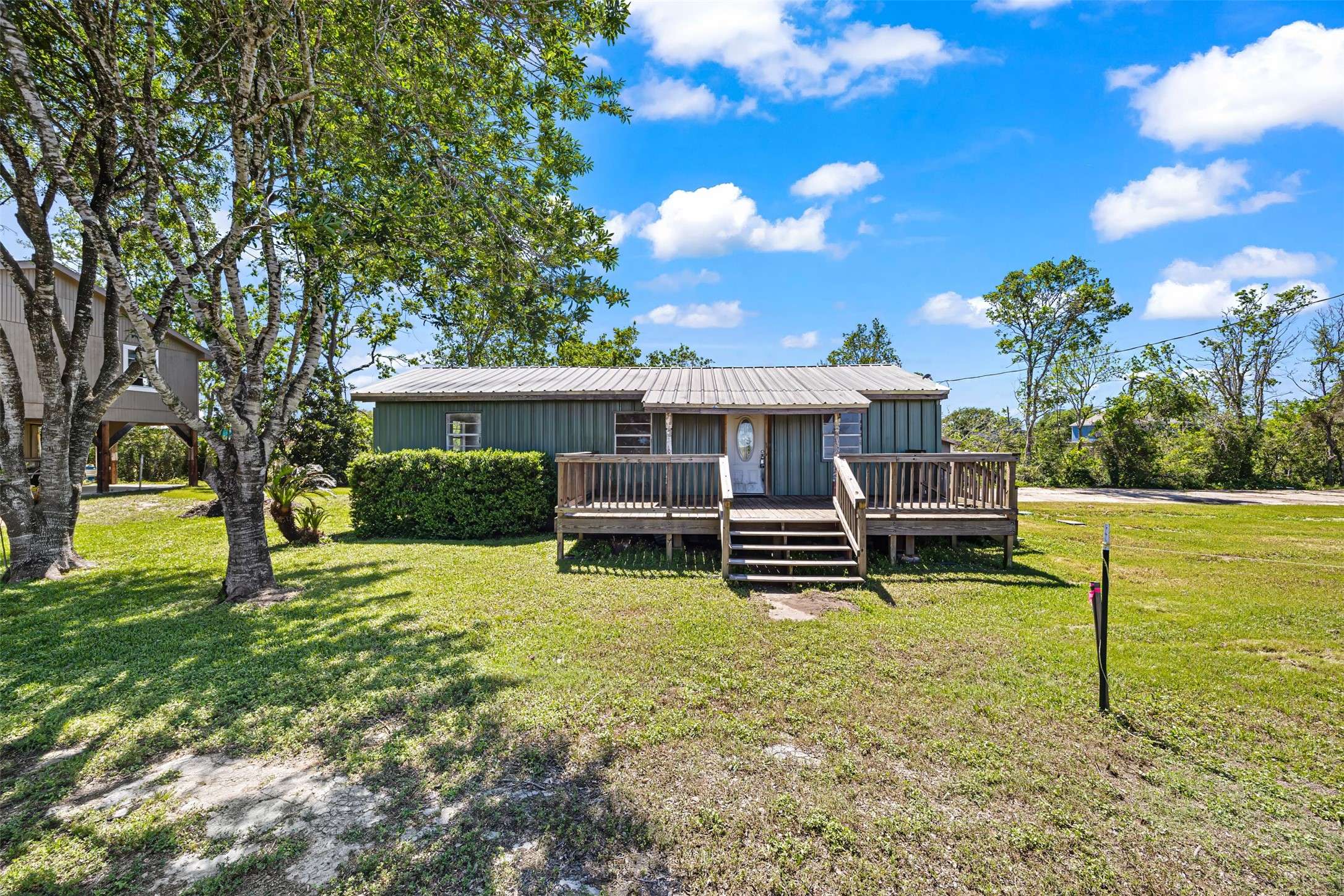 Liverpool, TX 77577,6909 County Road 203