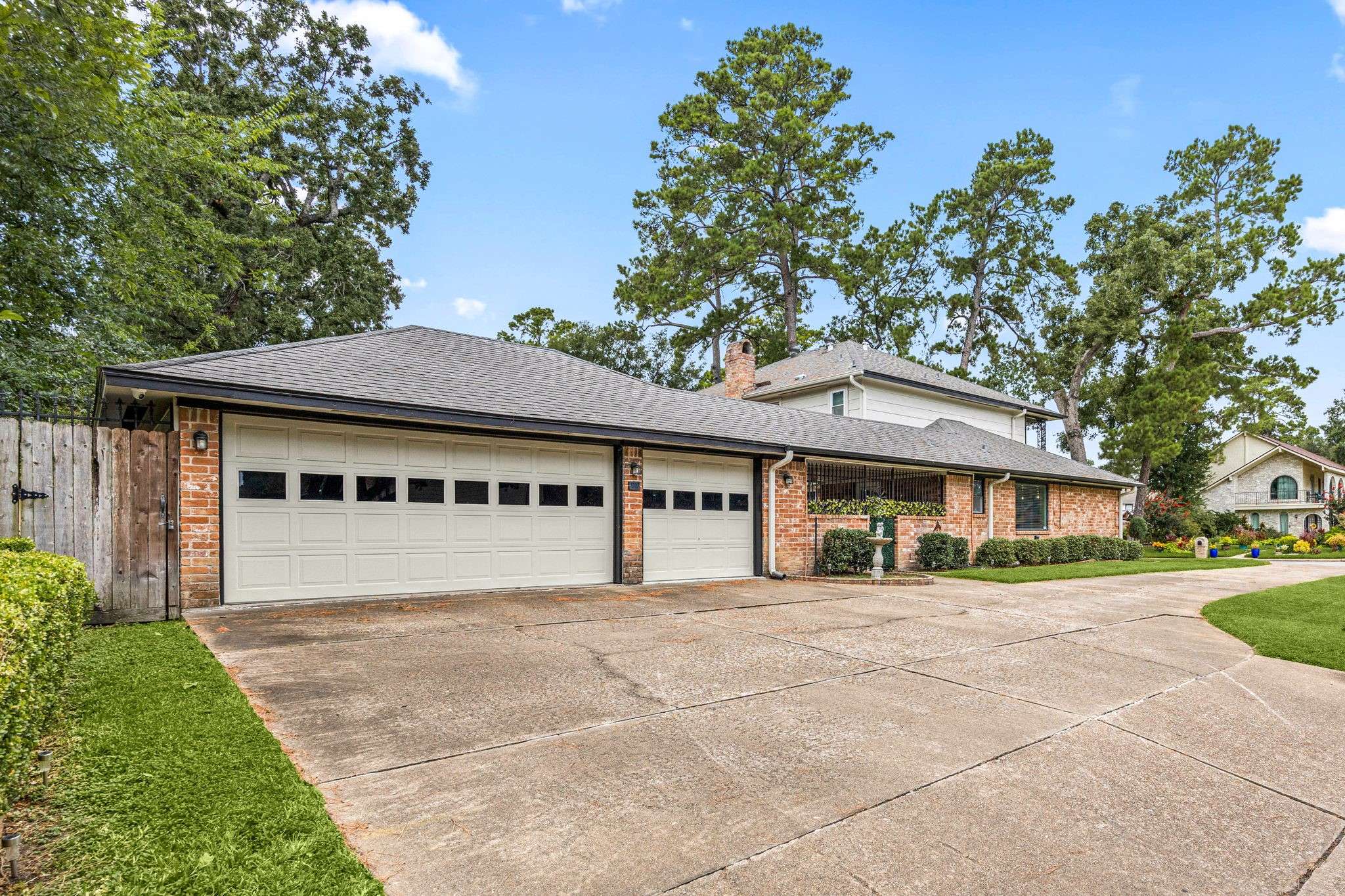 Houston, TX 77066,5703 Green Springs DR